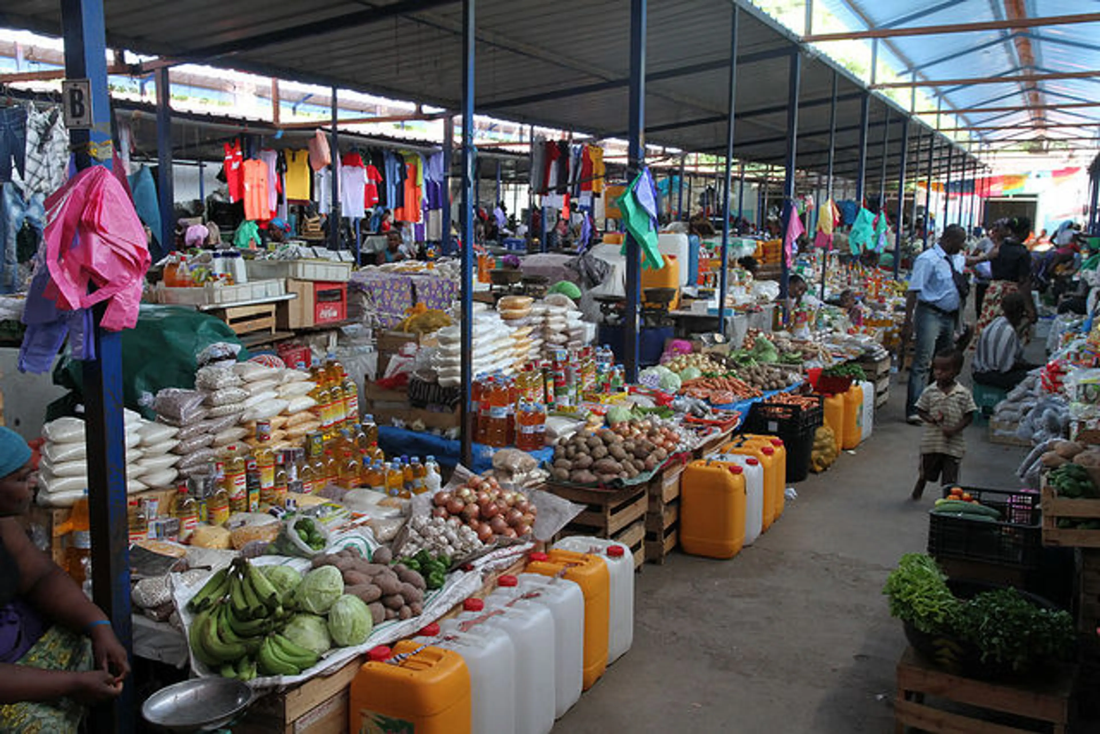 Local market in Praia