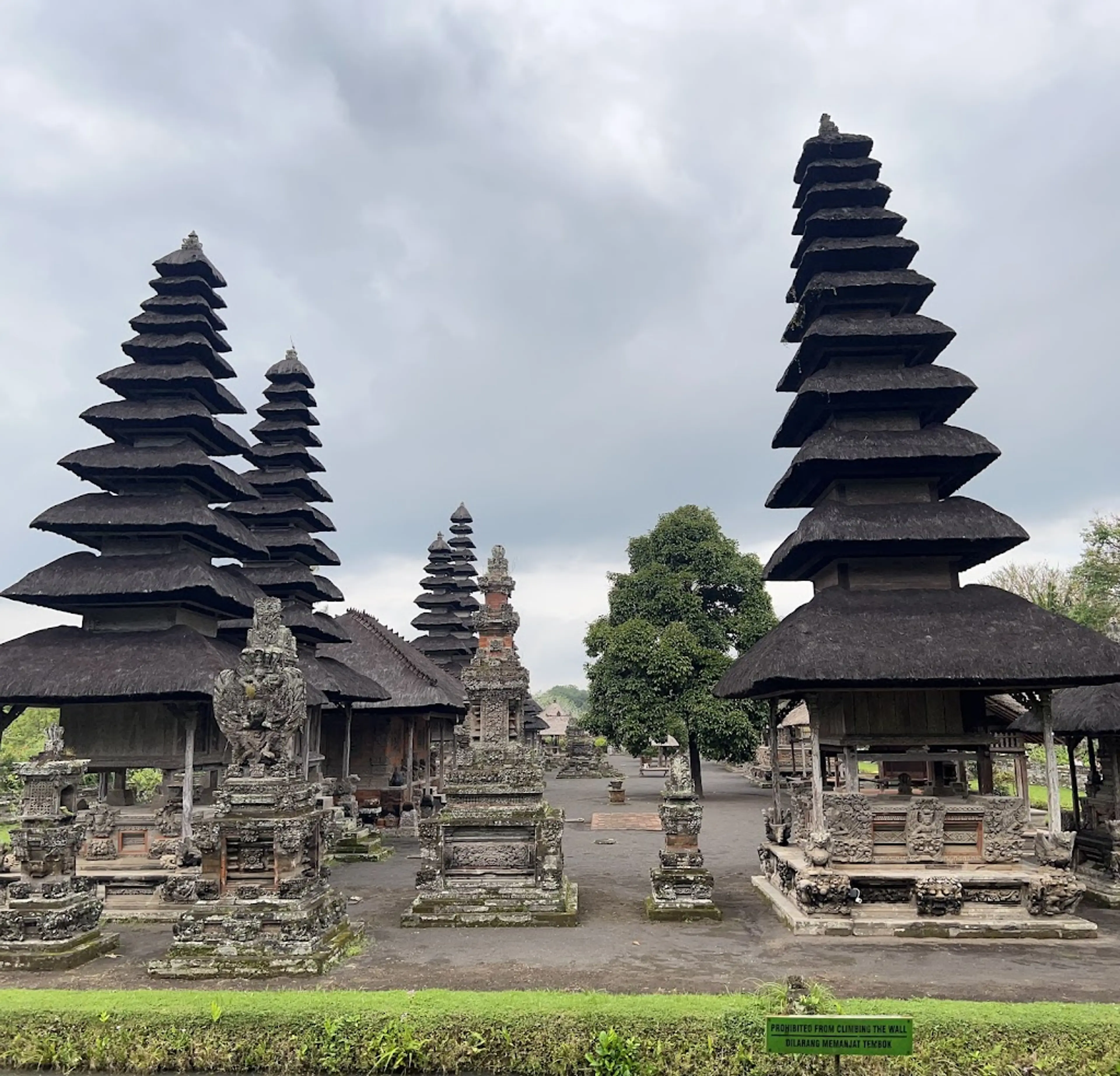 Taman Ayun Temple