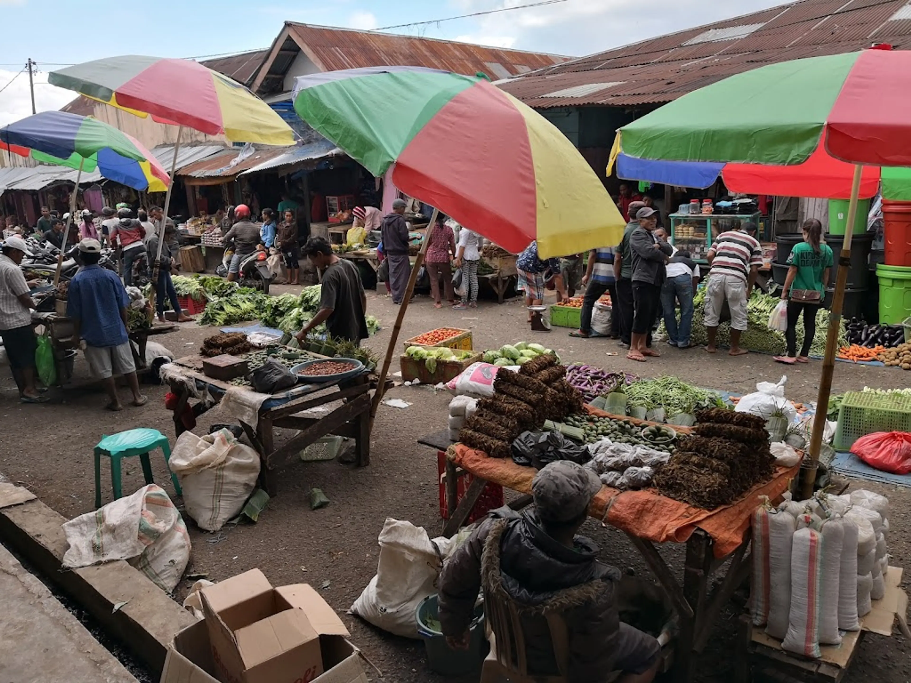 Traditional market of Ruteng