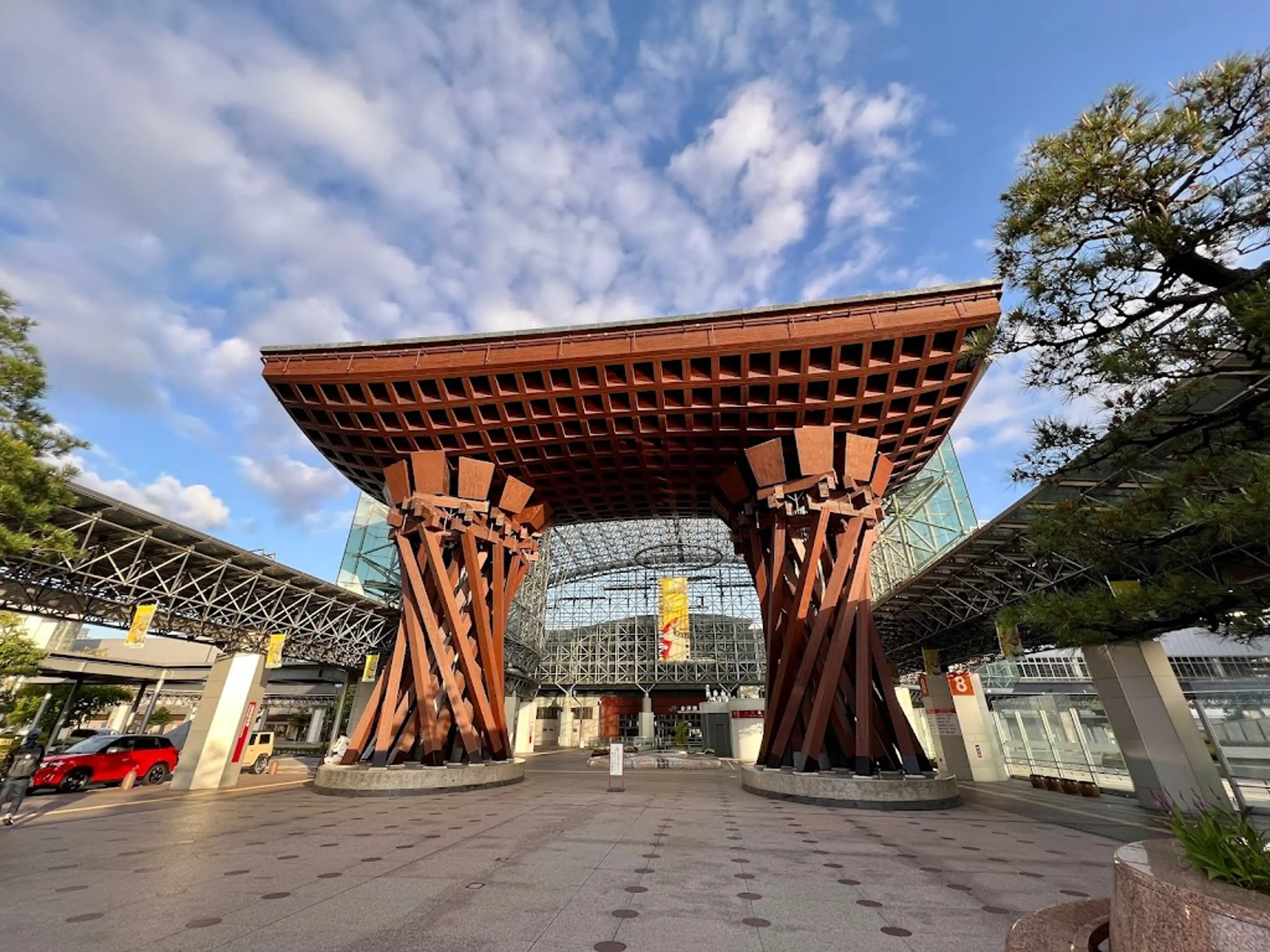 Tsuzumi Gate