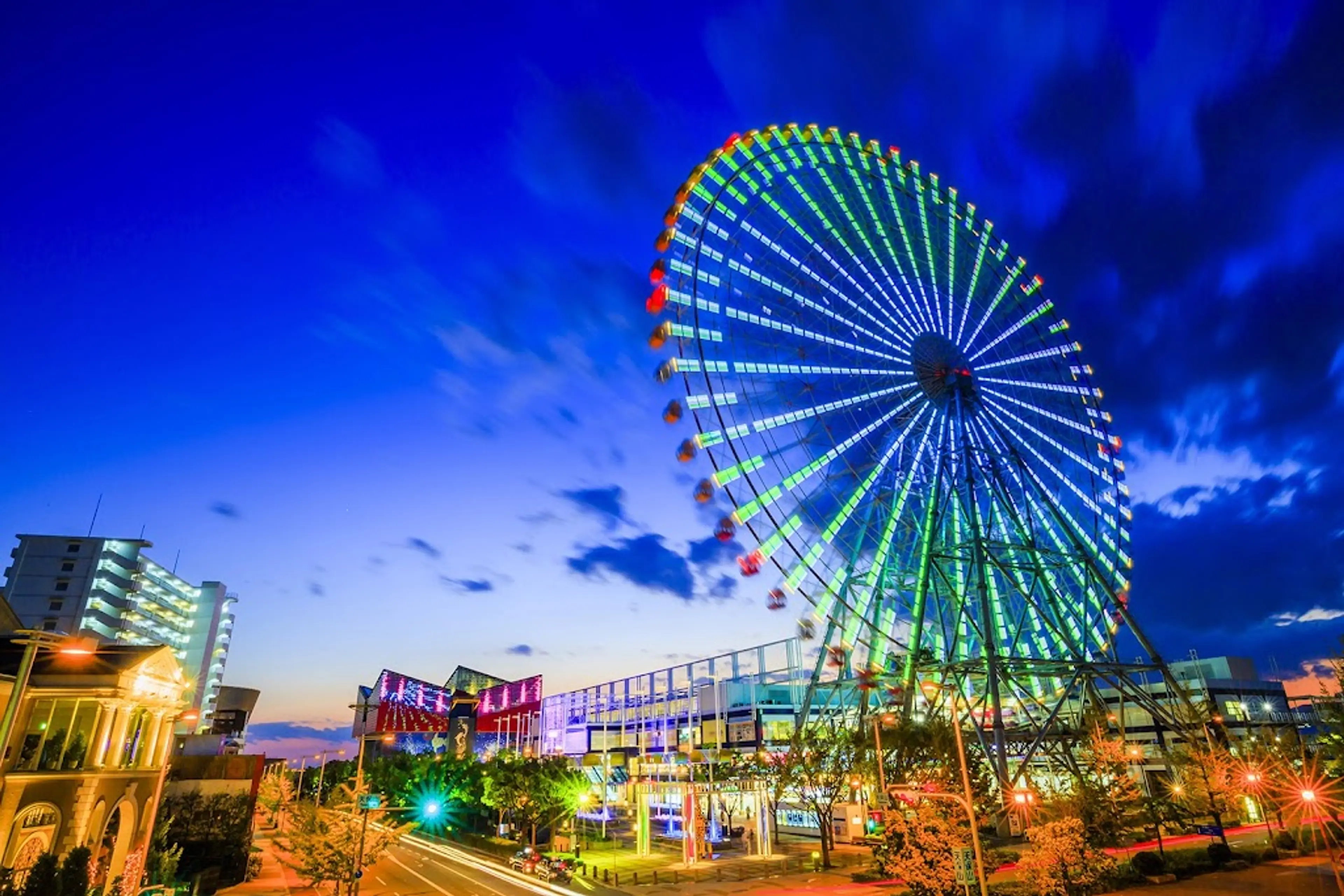 Tempozan Ferris Wheel