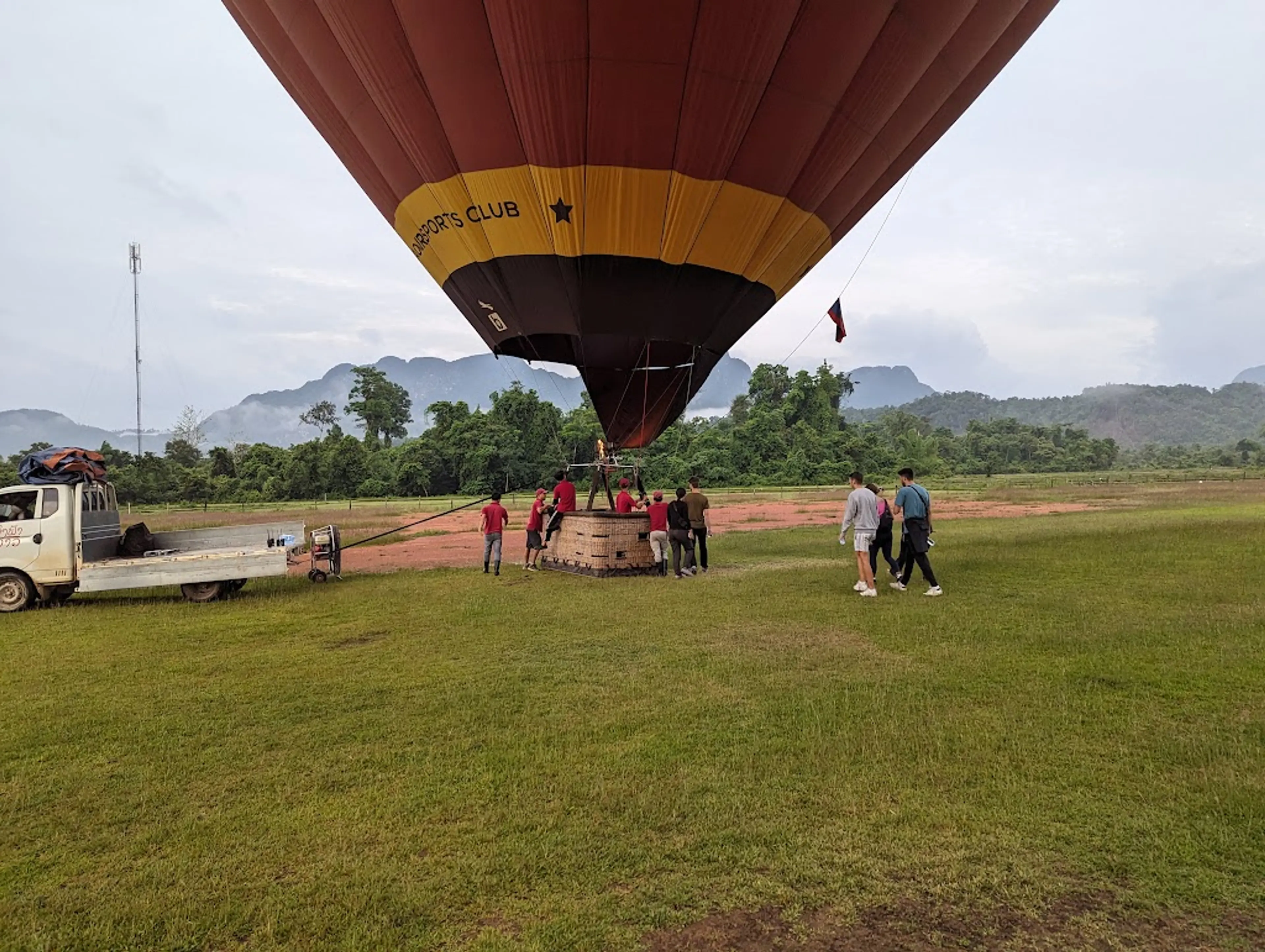 Hot air balloon ride in Vang Vieng