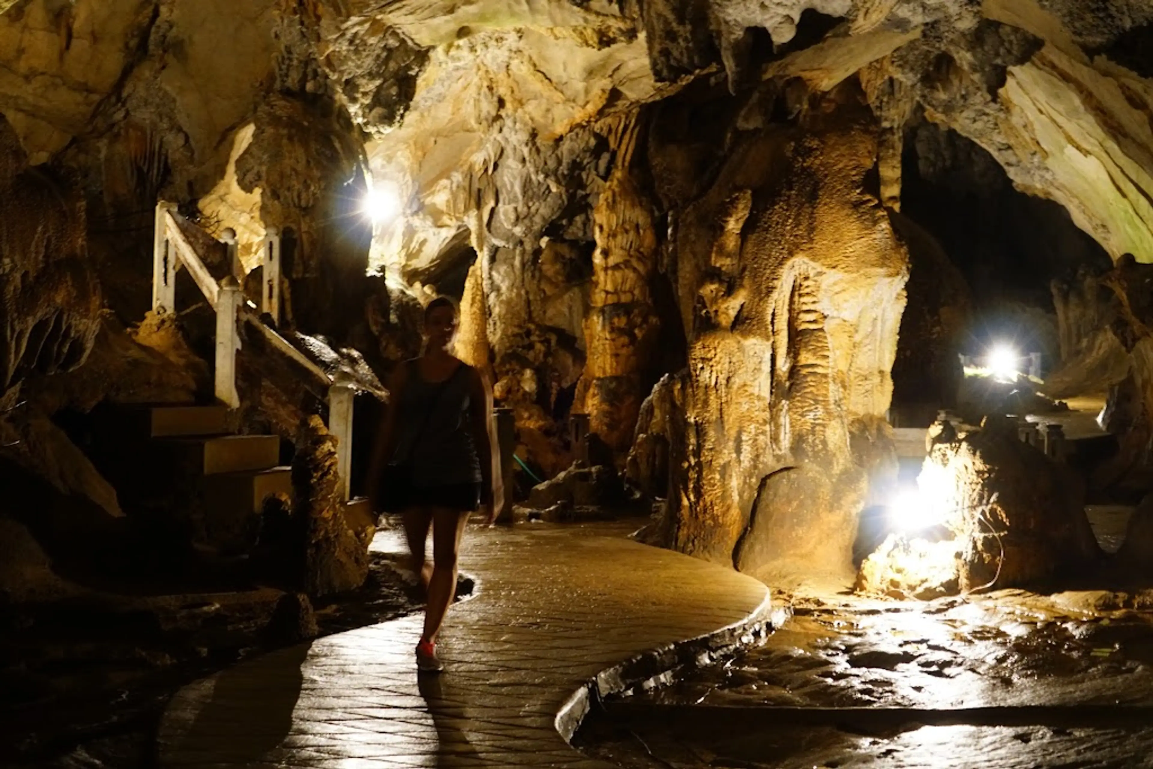 Tham Chang Cave