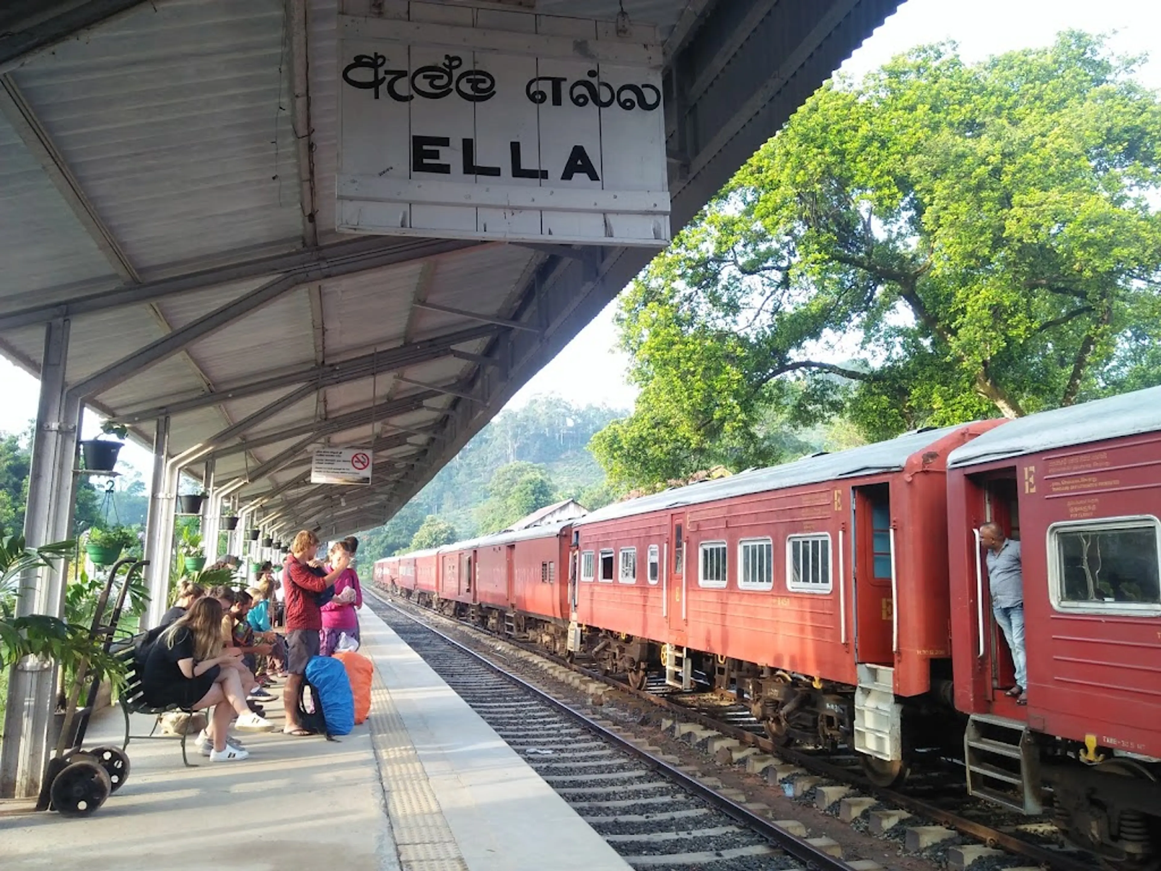 Train Ride from Nuwara Eliya to Ella