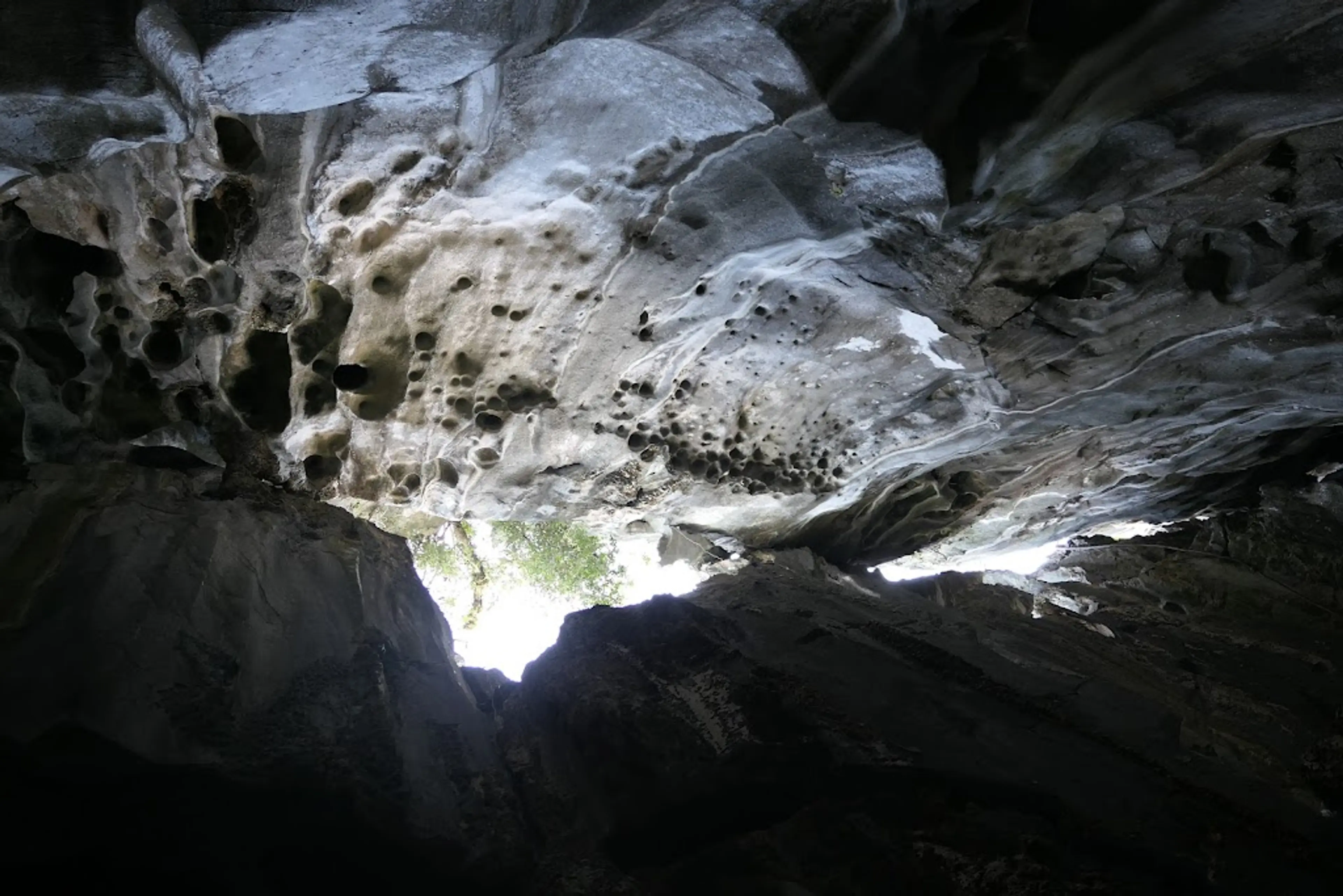 Cudugnon Cave