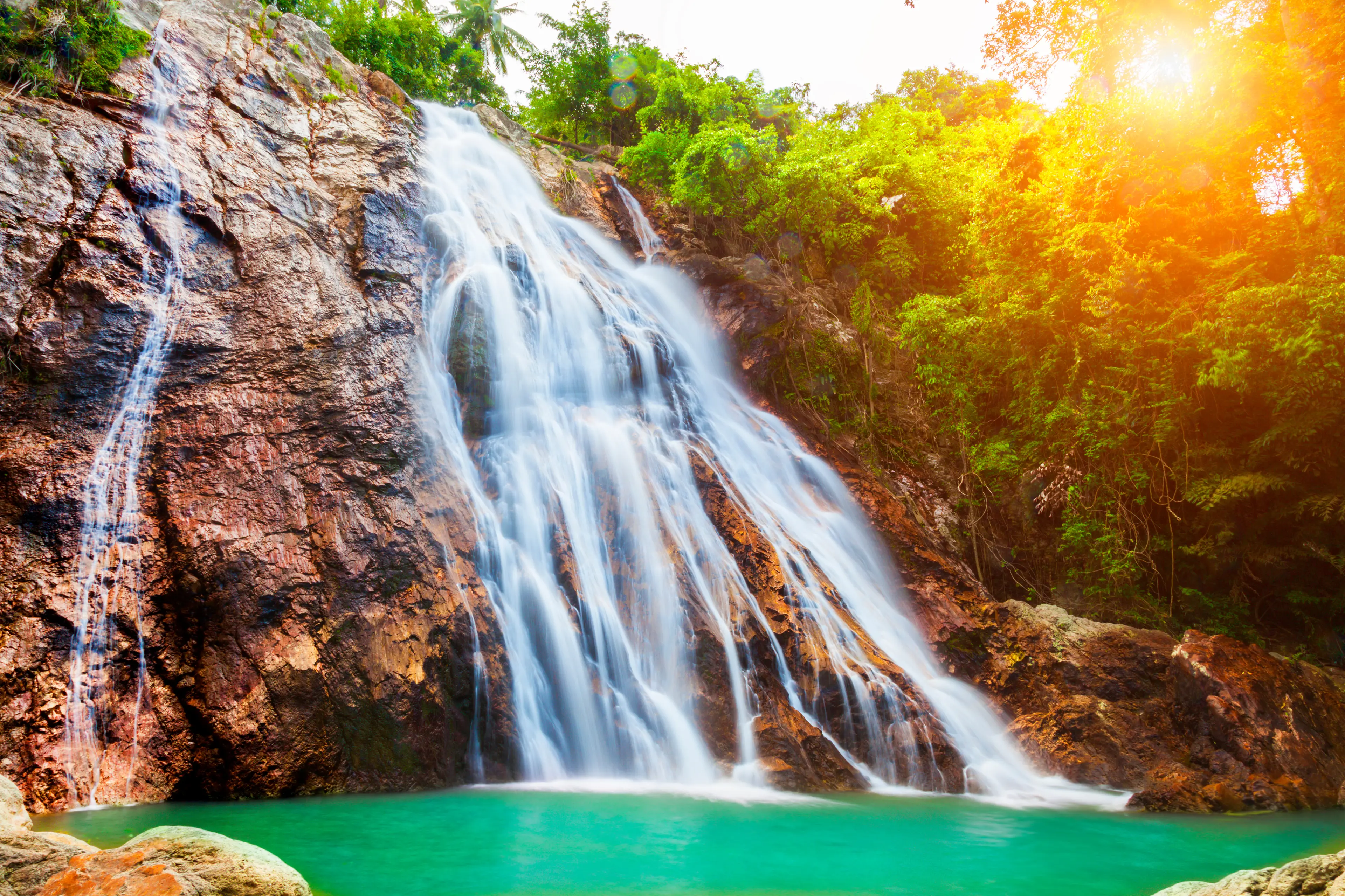 Na Muang Waterfall