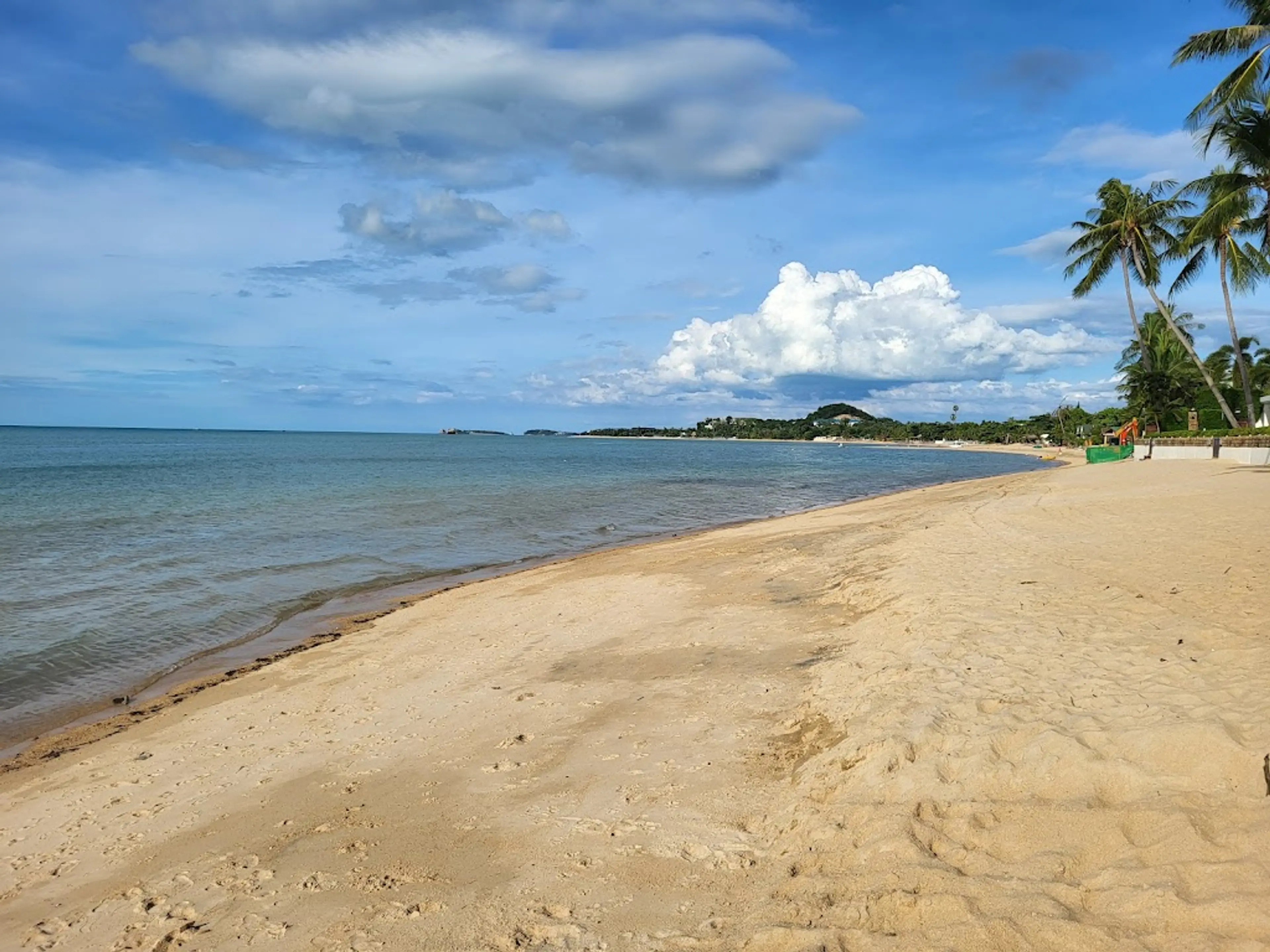 Maenam Beach