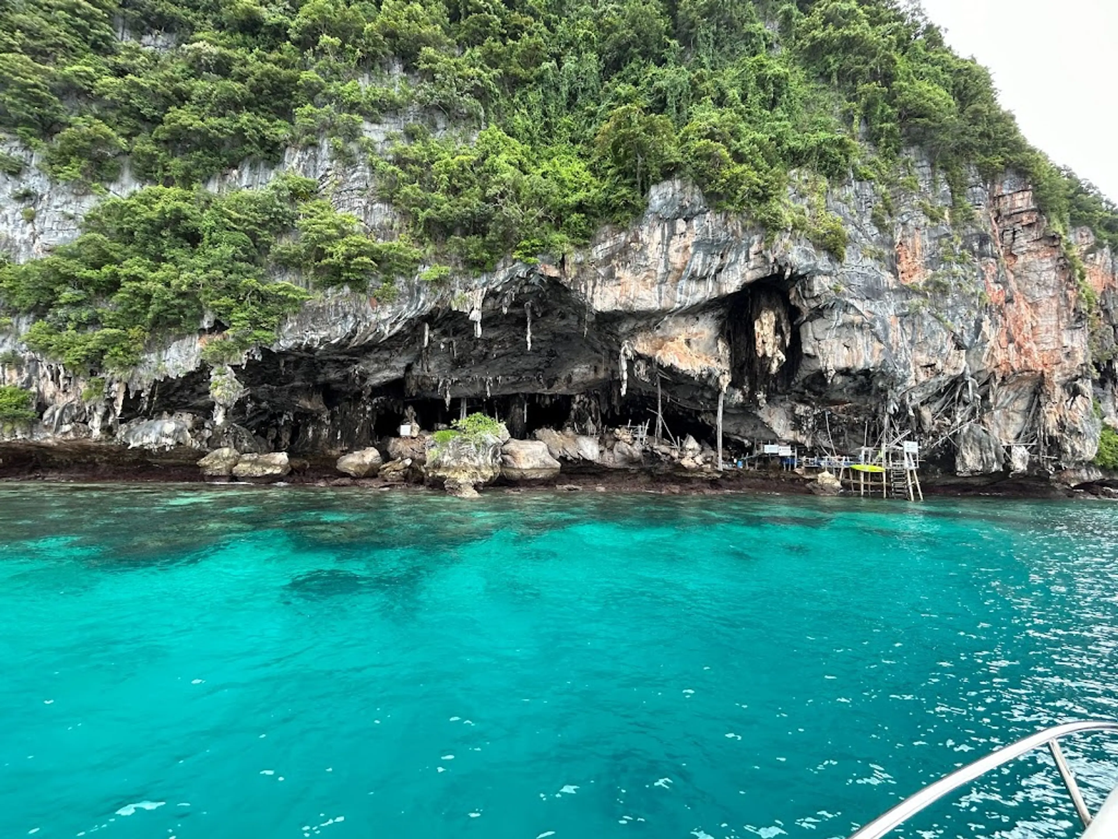 Hidden Beaches and Caves in Phi Phi Islands