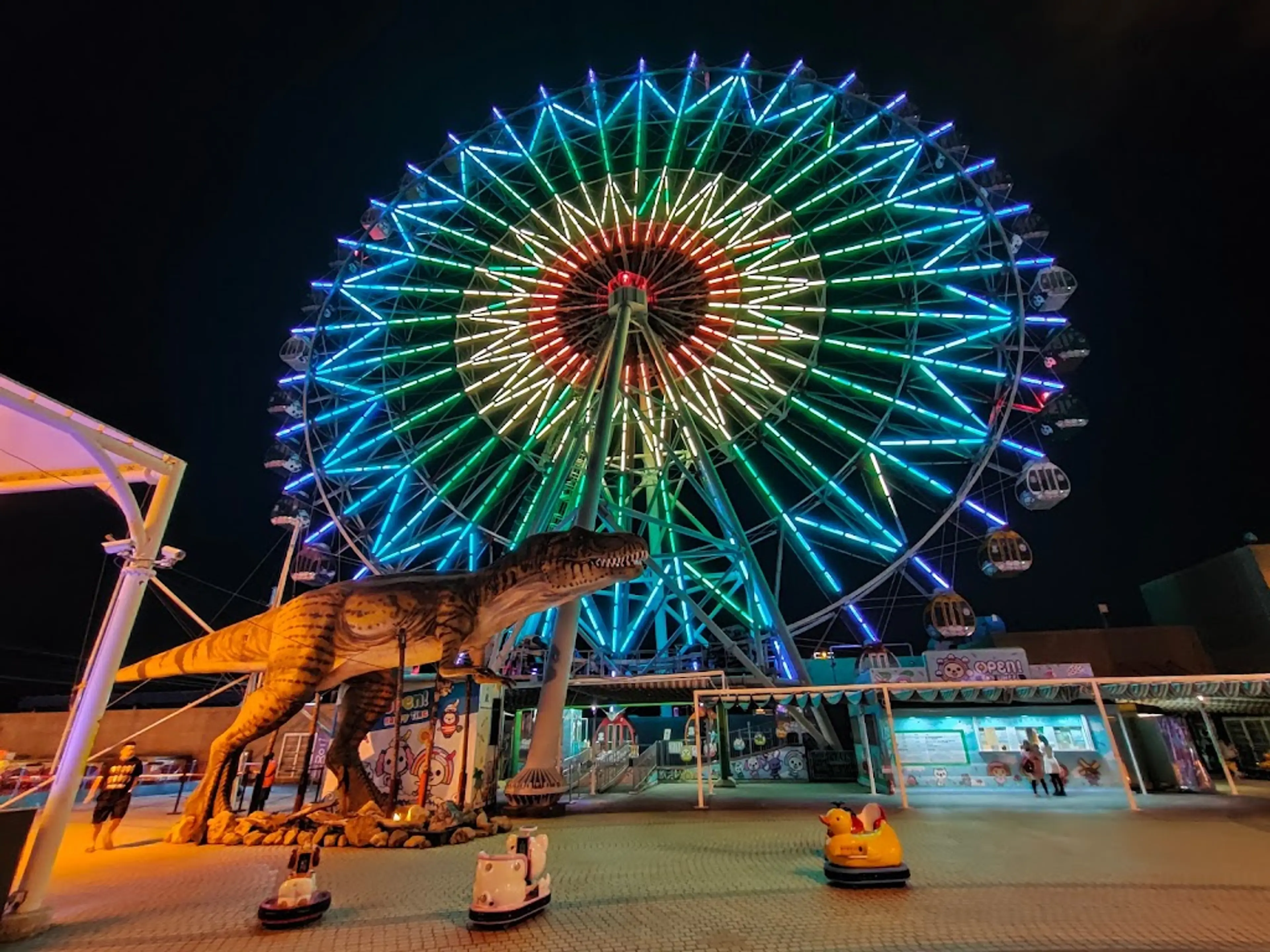 Kaohsiung Eye Ferris Wheel