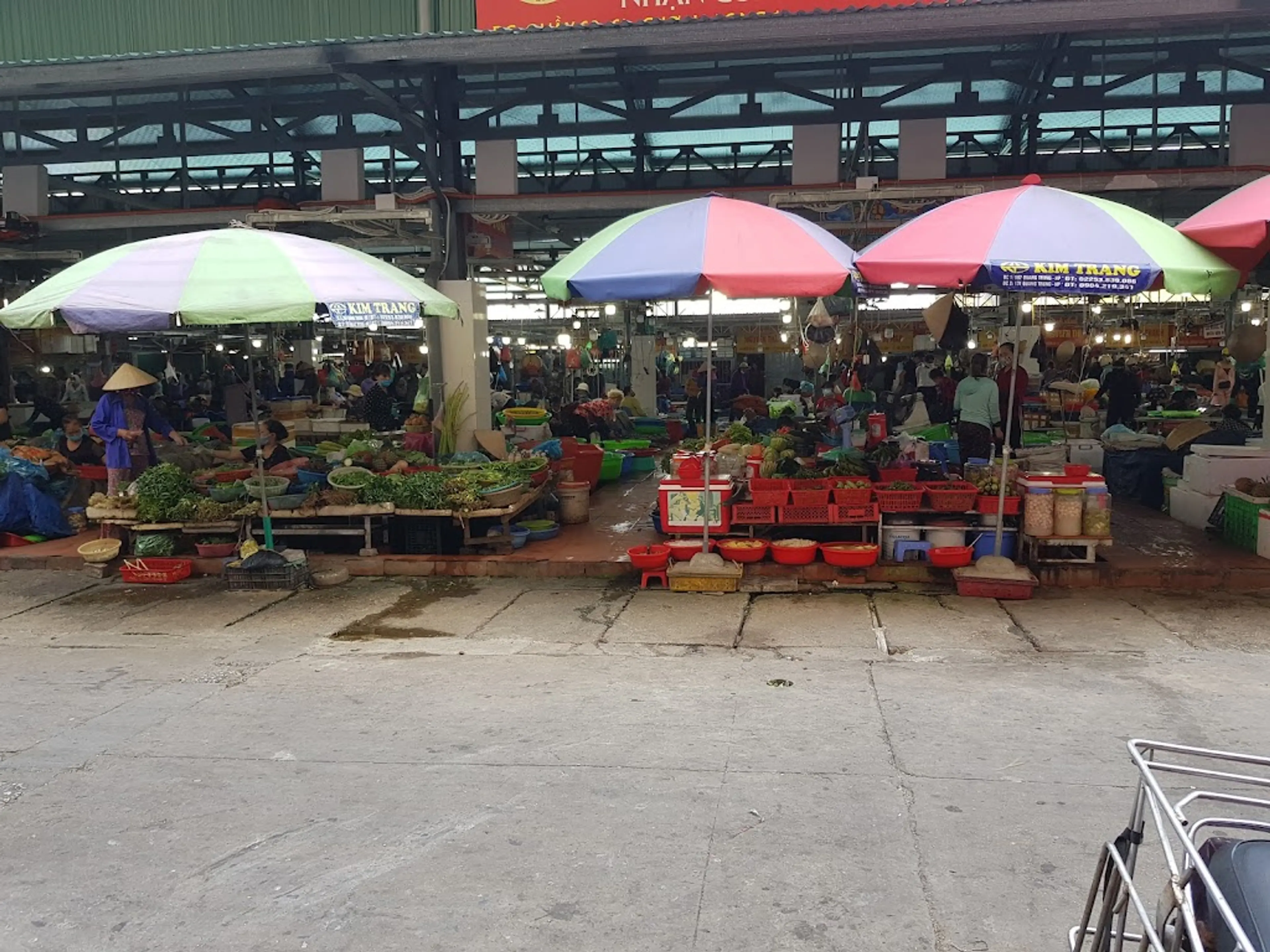 Ha Long Market