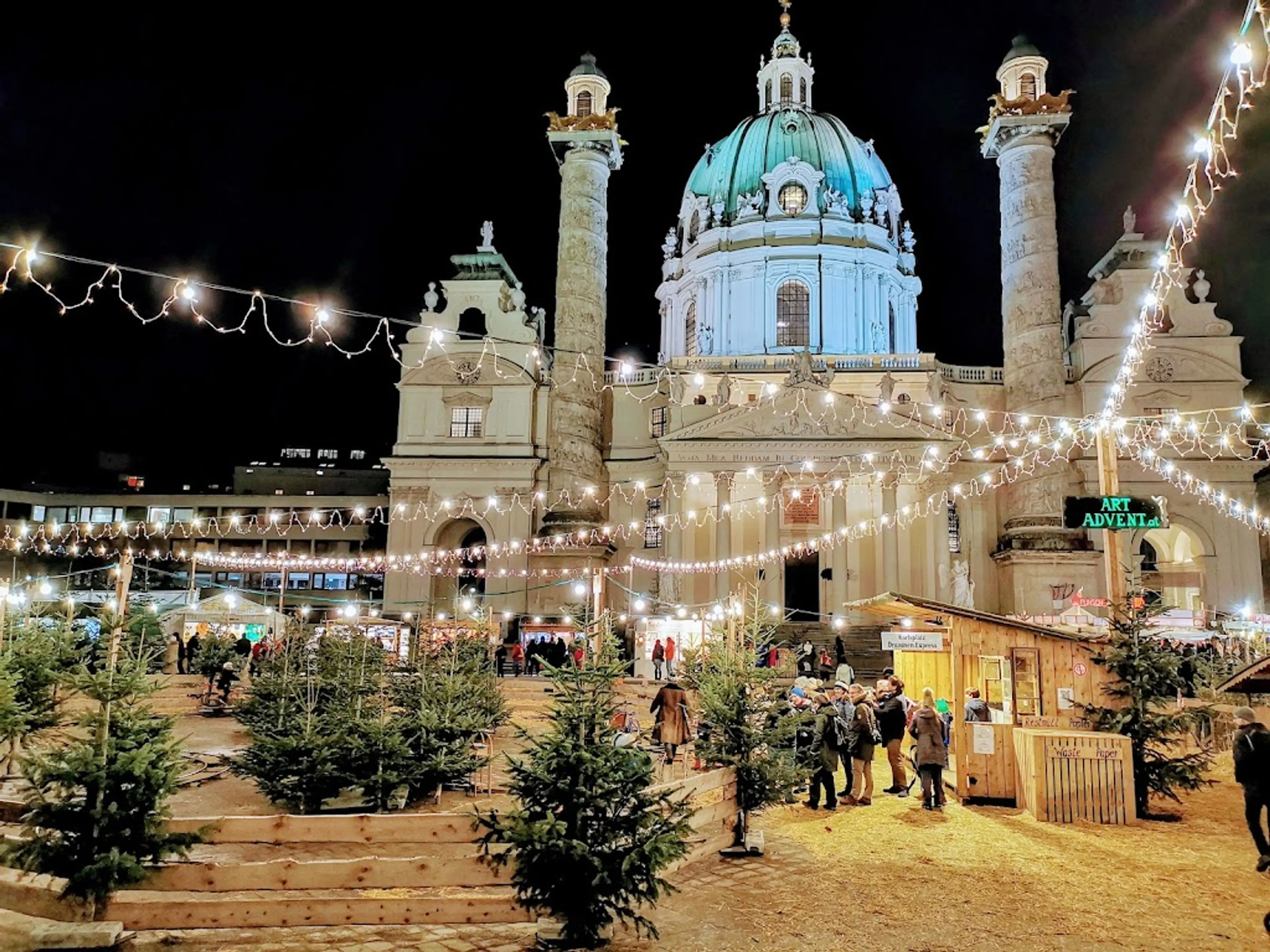 Christmas Market at Maria-Theresien-Platz