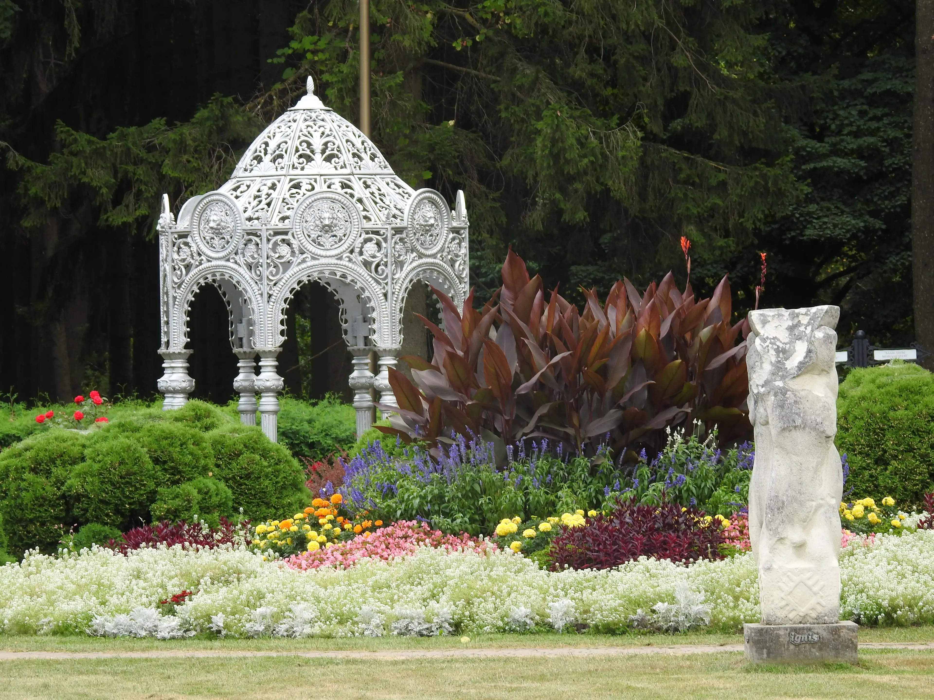 Central Botanical Garden