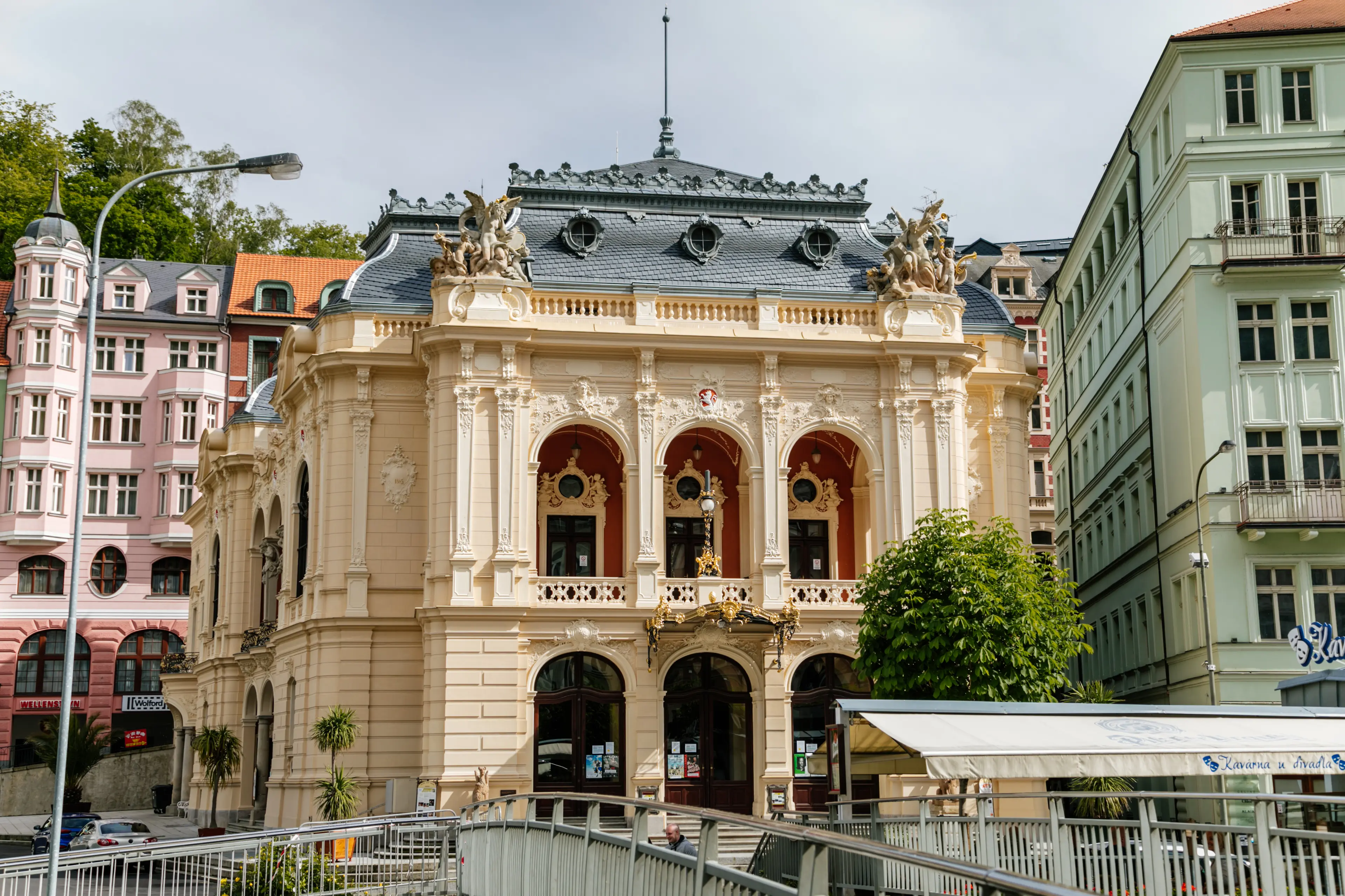 Karlovy Vary Theater