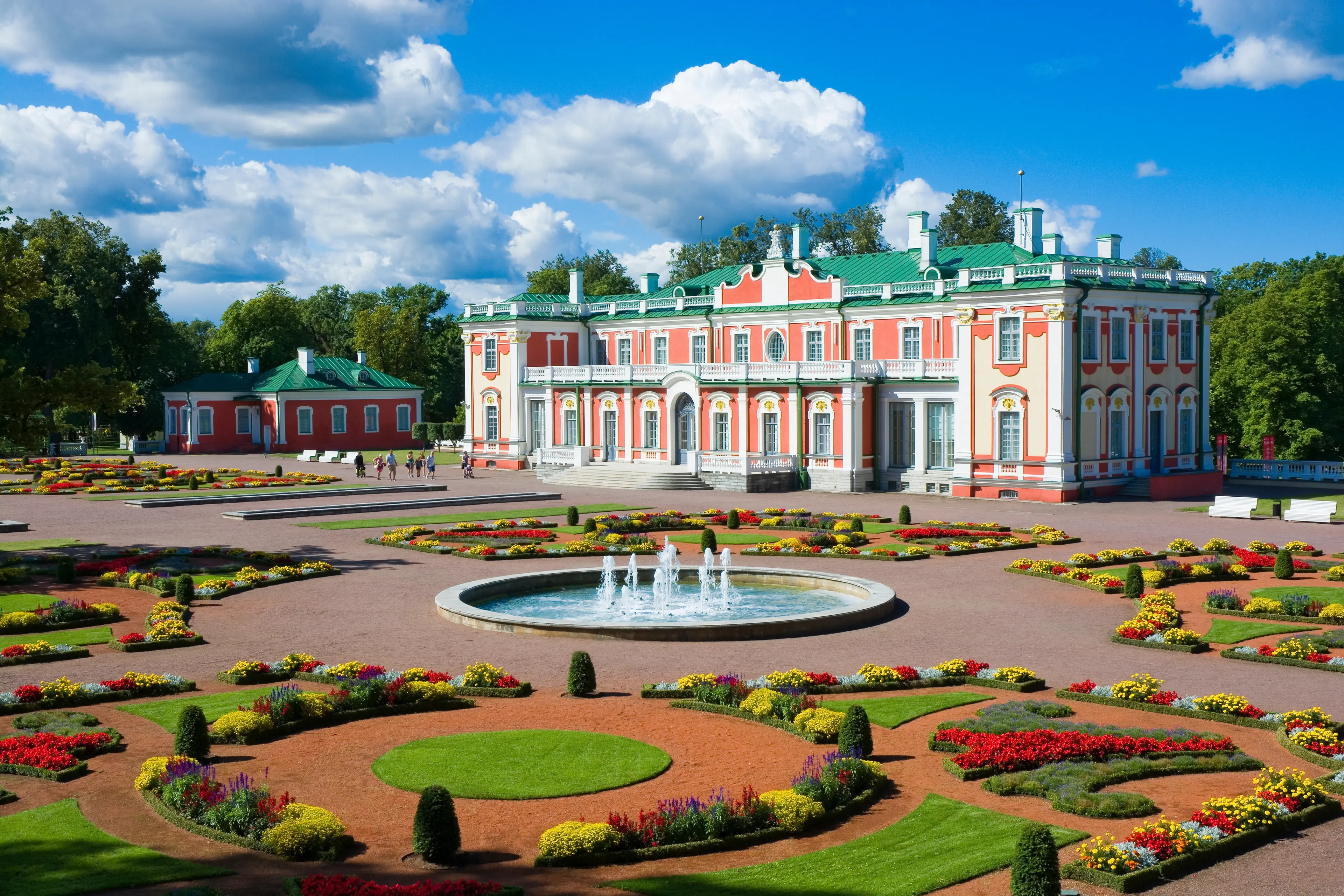 Kadriorg Palace