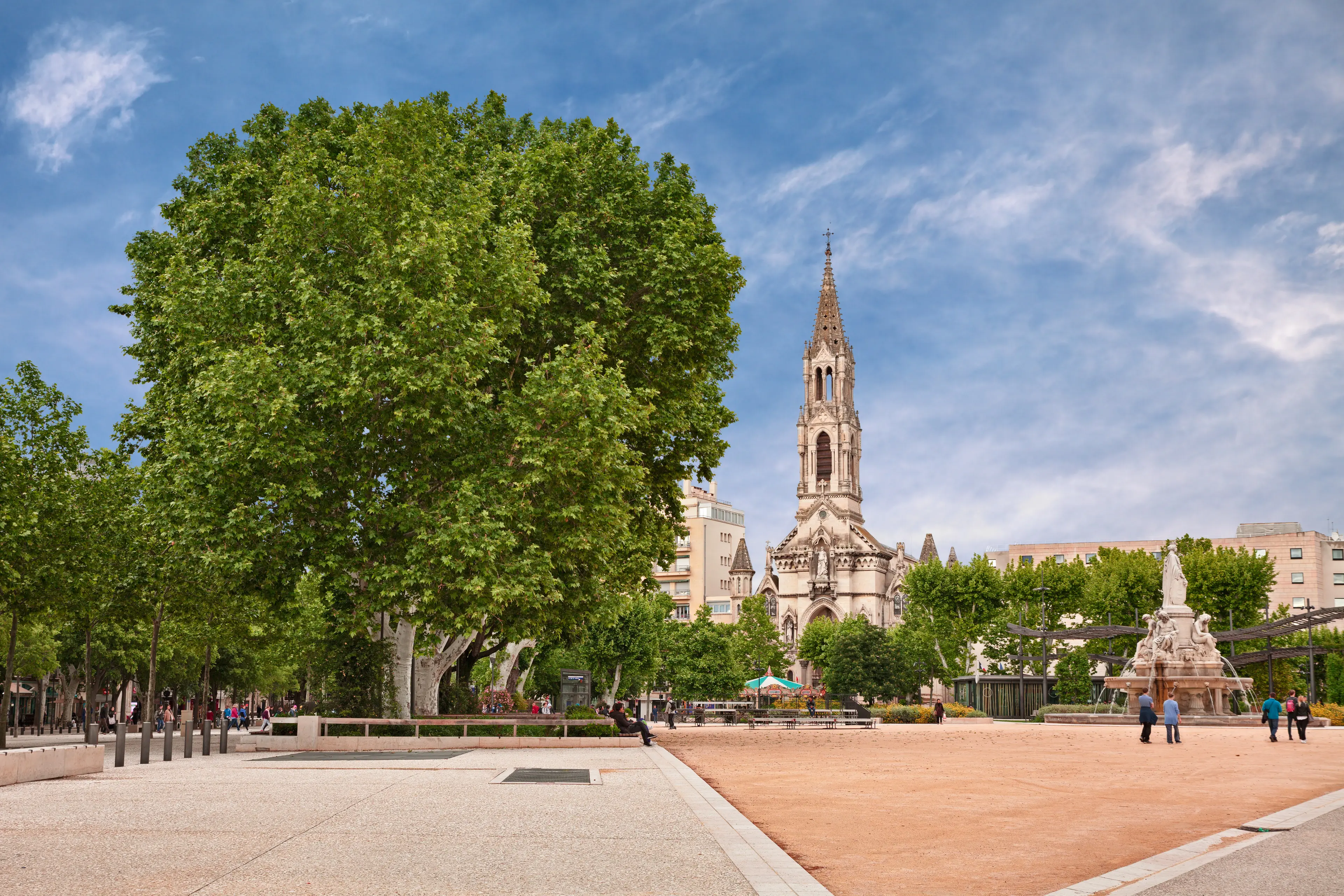 Esplanade Charles-de-Gaulle