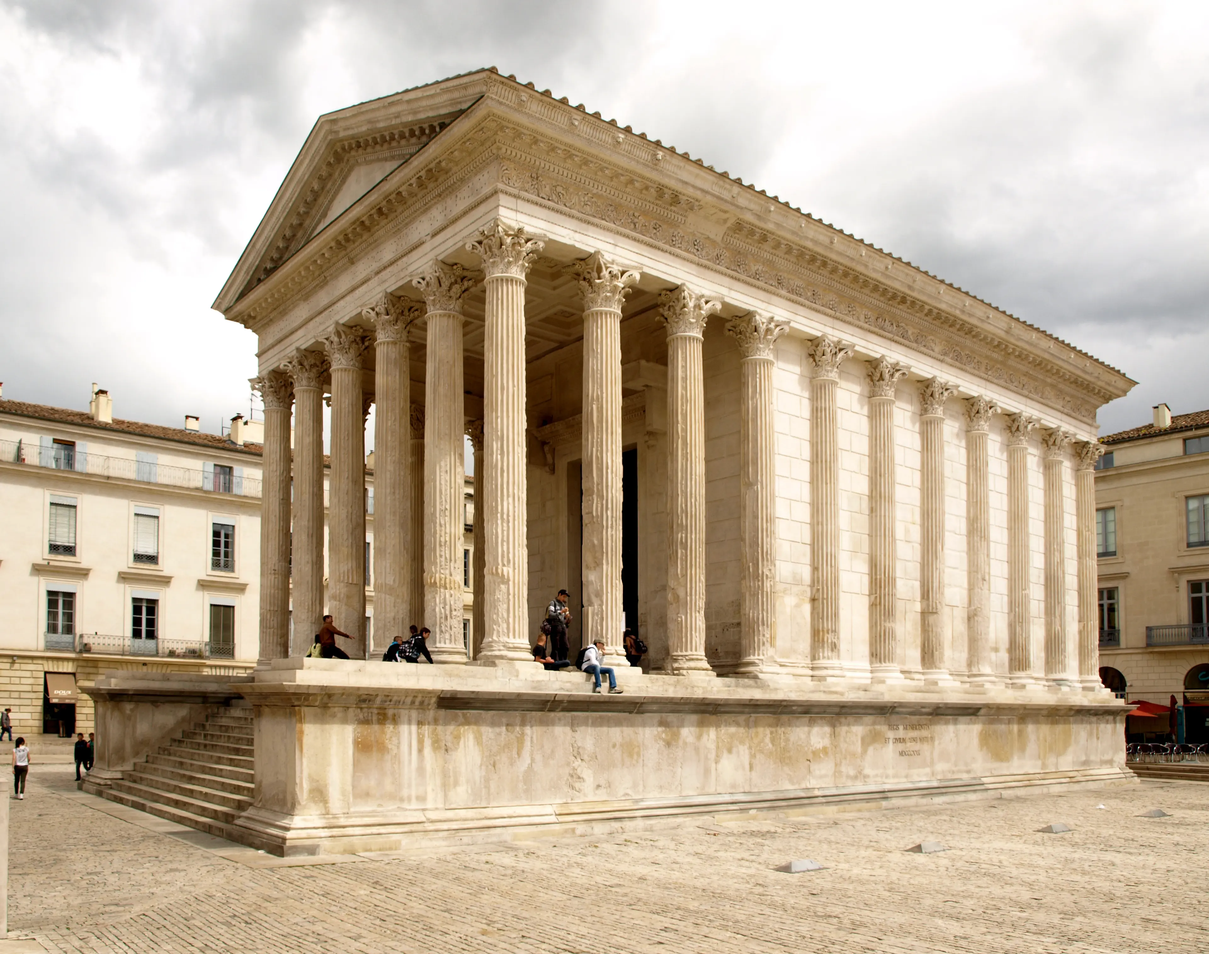 Maison Carrée