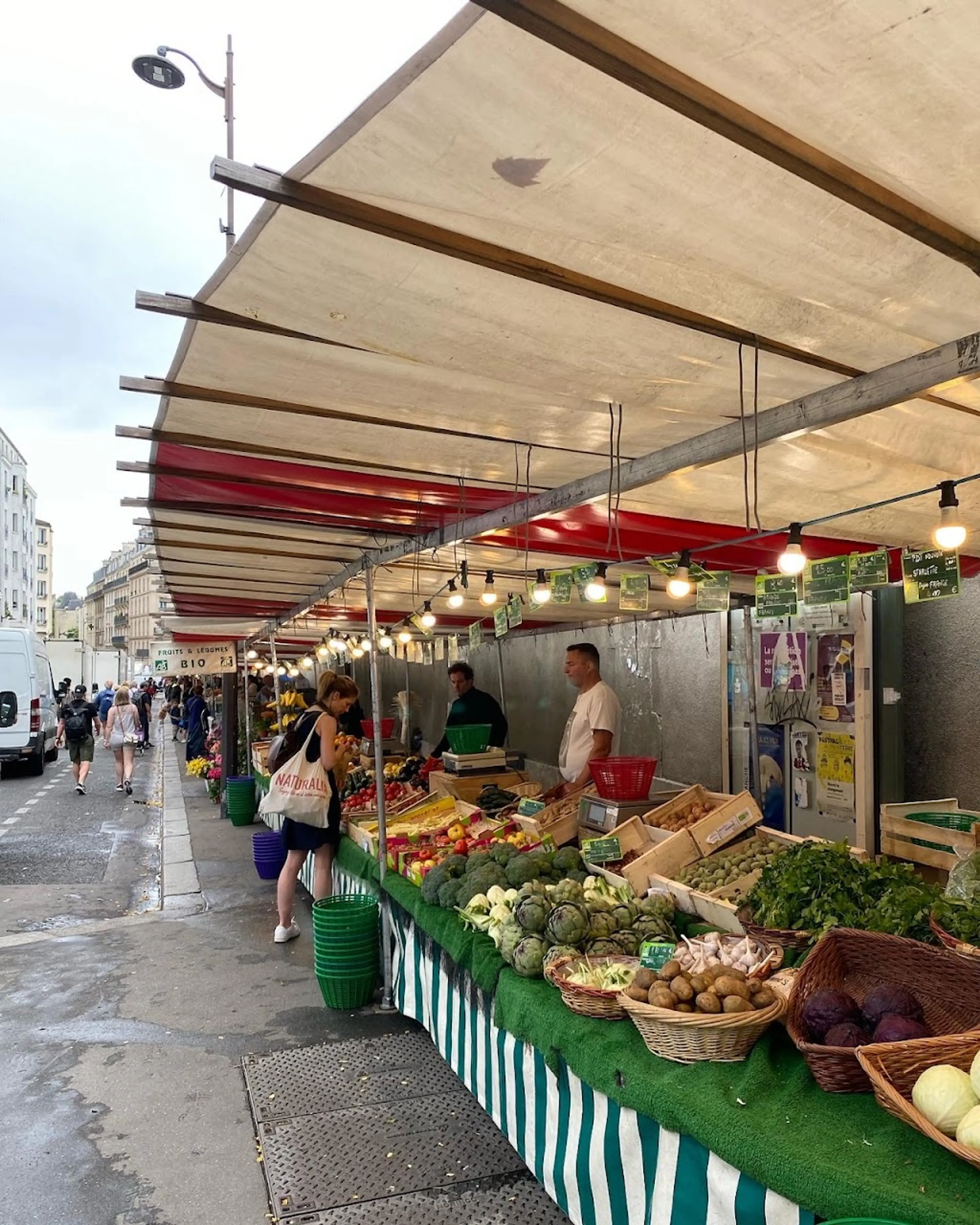 Farmer's market in the 10th arrondissement