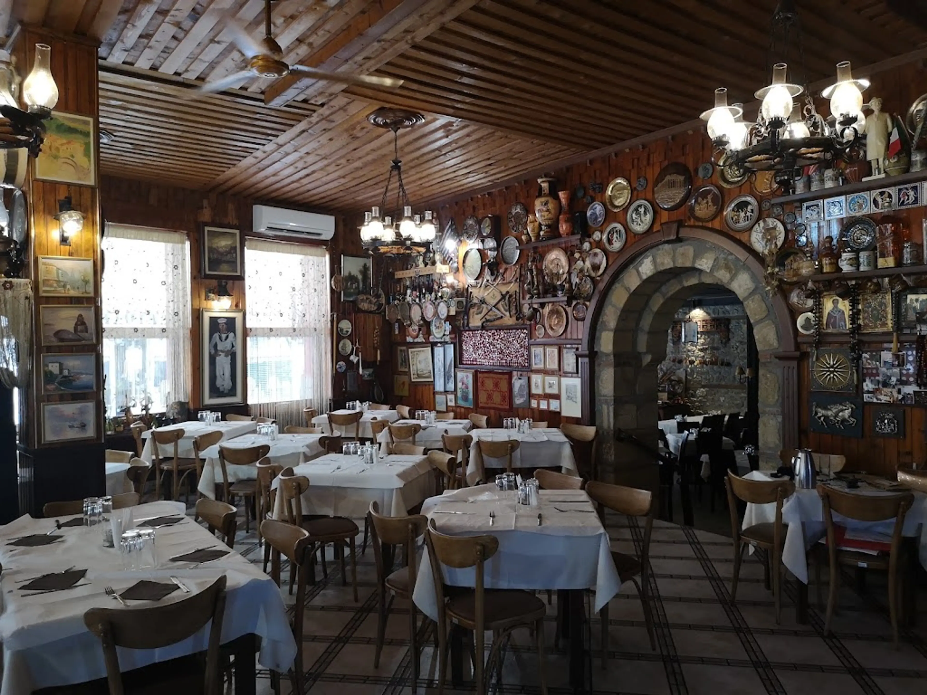 Local Taverna
