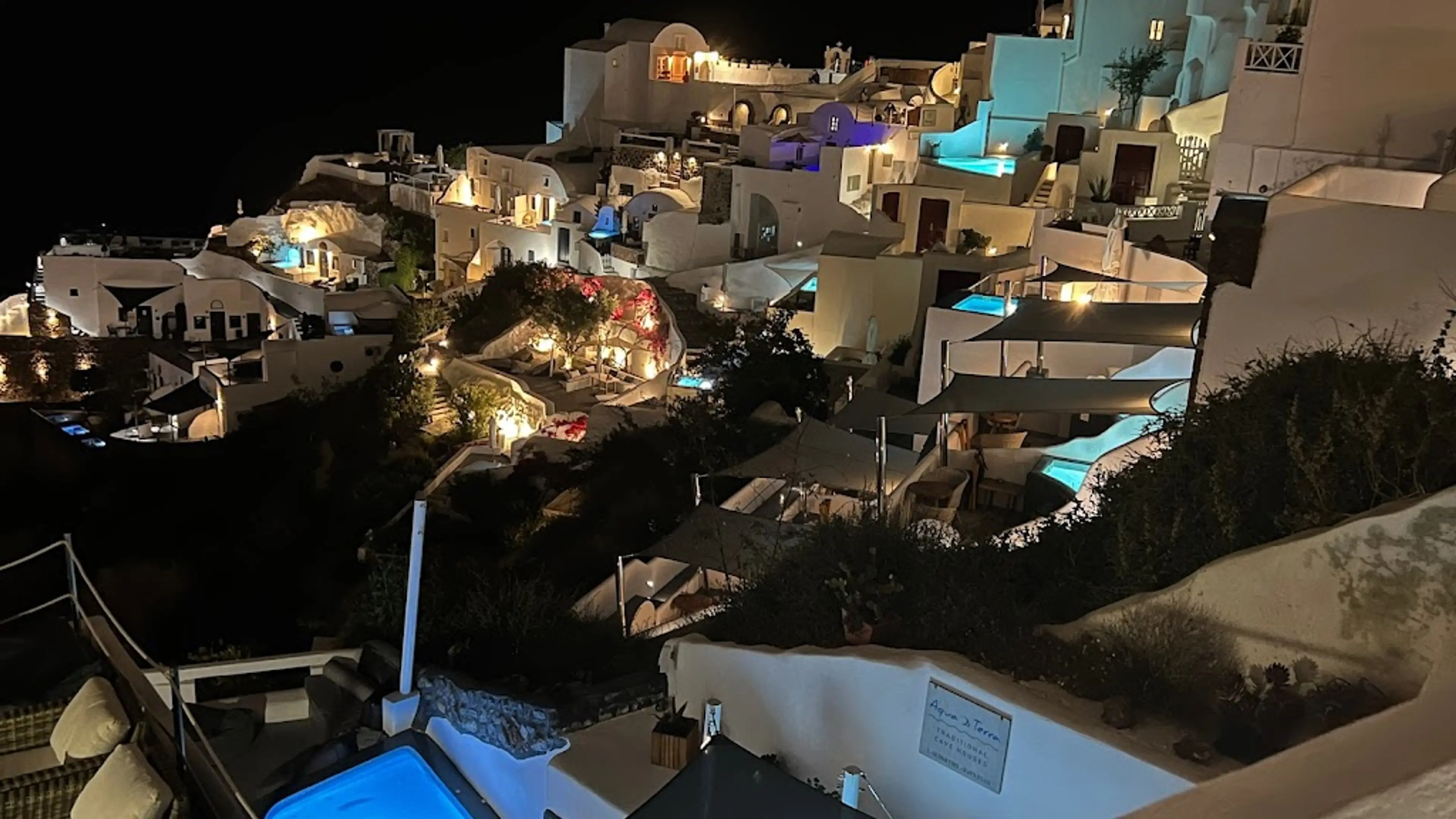 Caldera in Oia