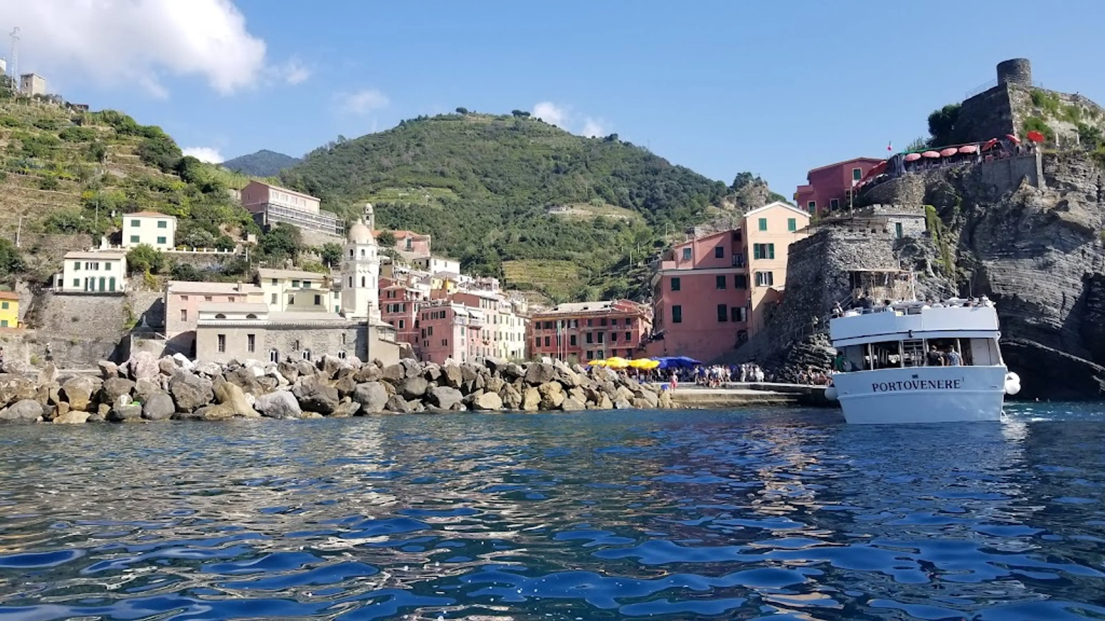 Boat tour from Monterosso to Riomaggiore