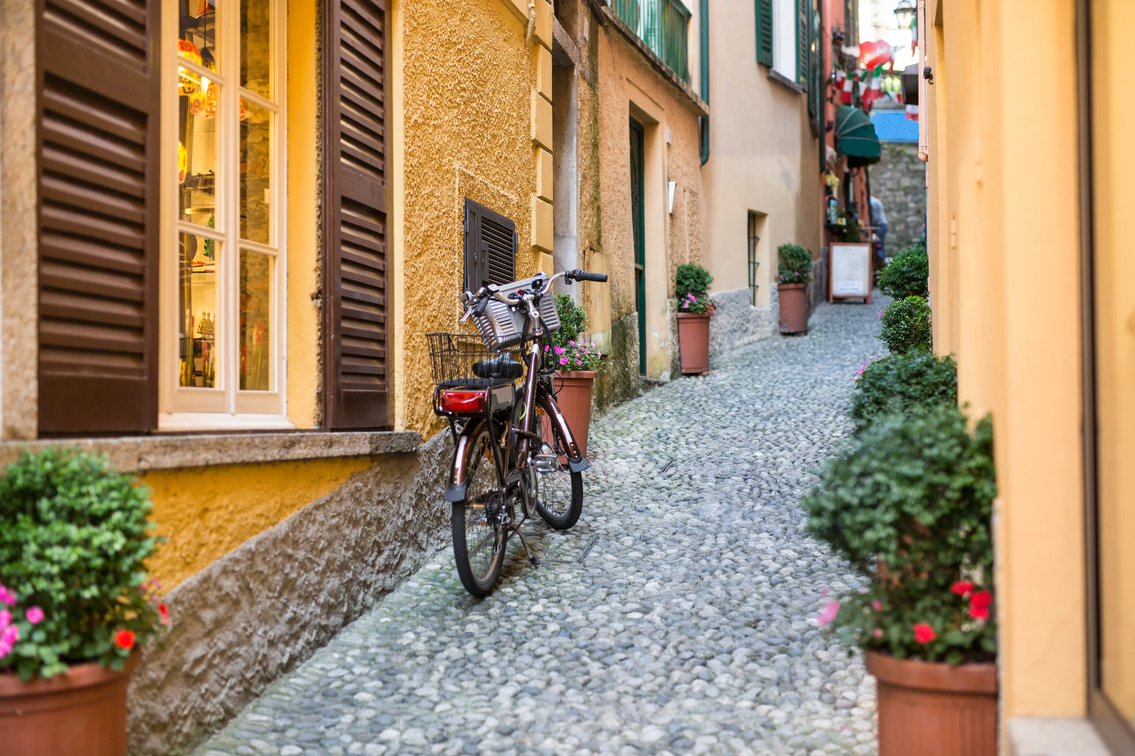 Cobblestone streets of Bellagio
