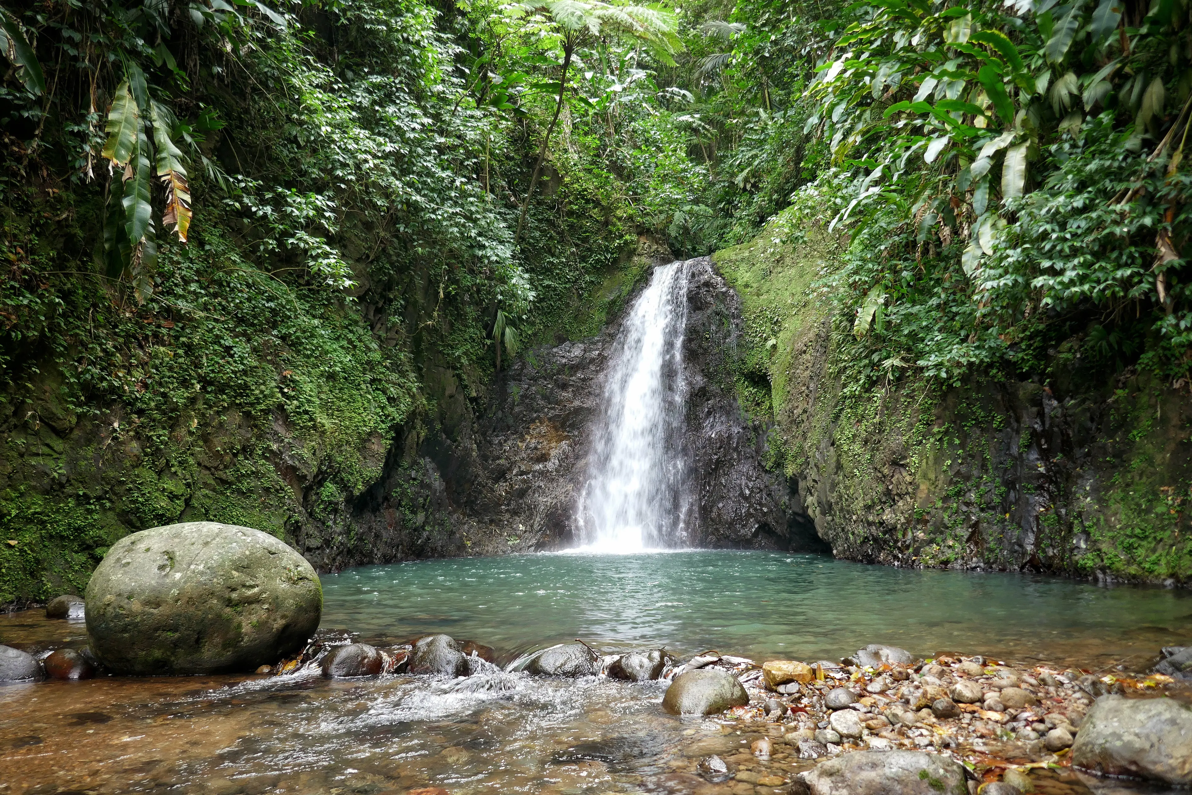 Seven Sisters waterfall