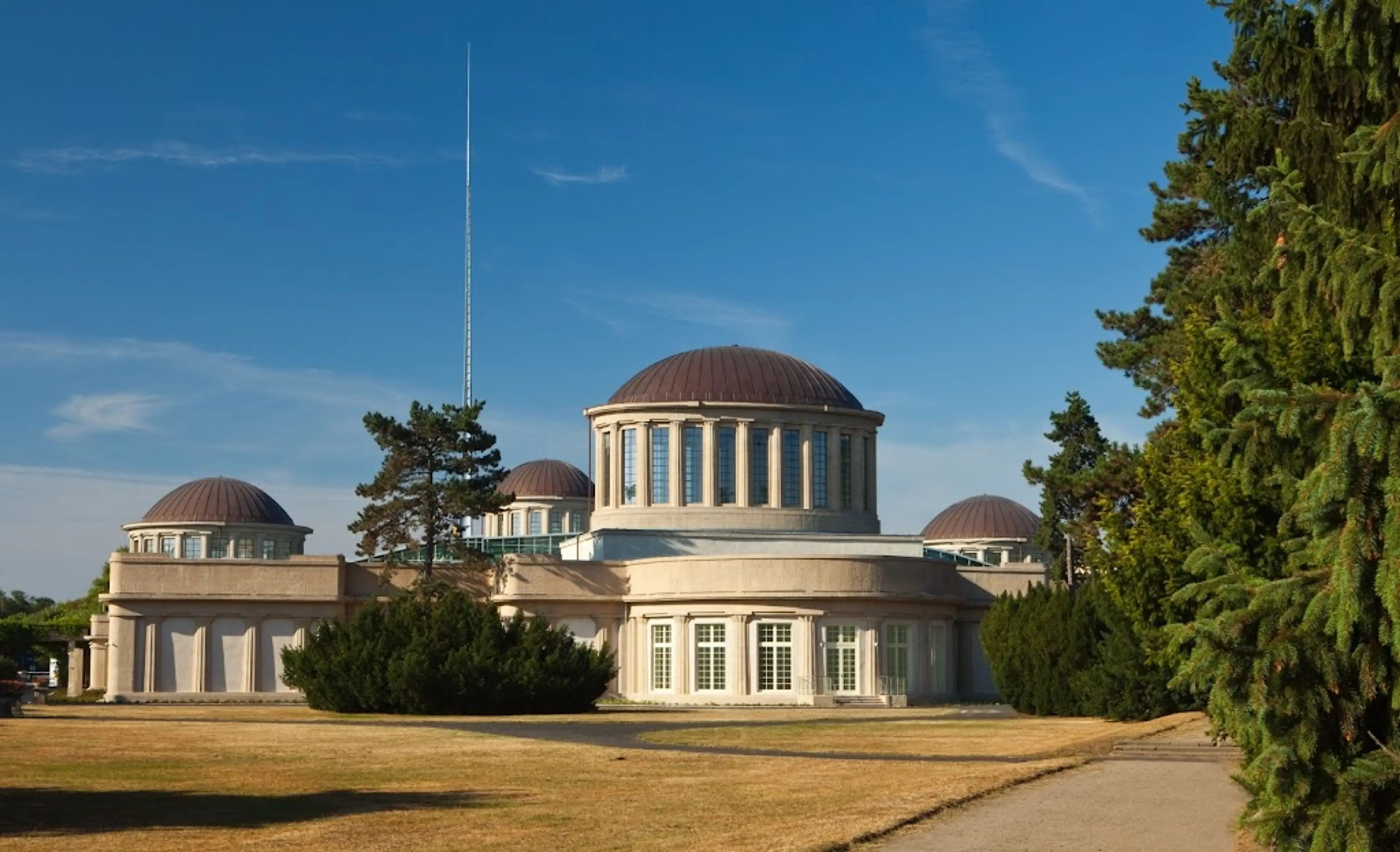 Four Domes Pavilion