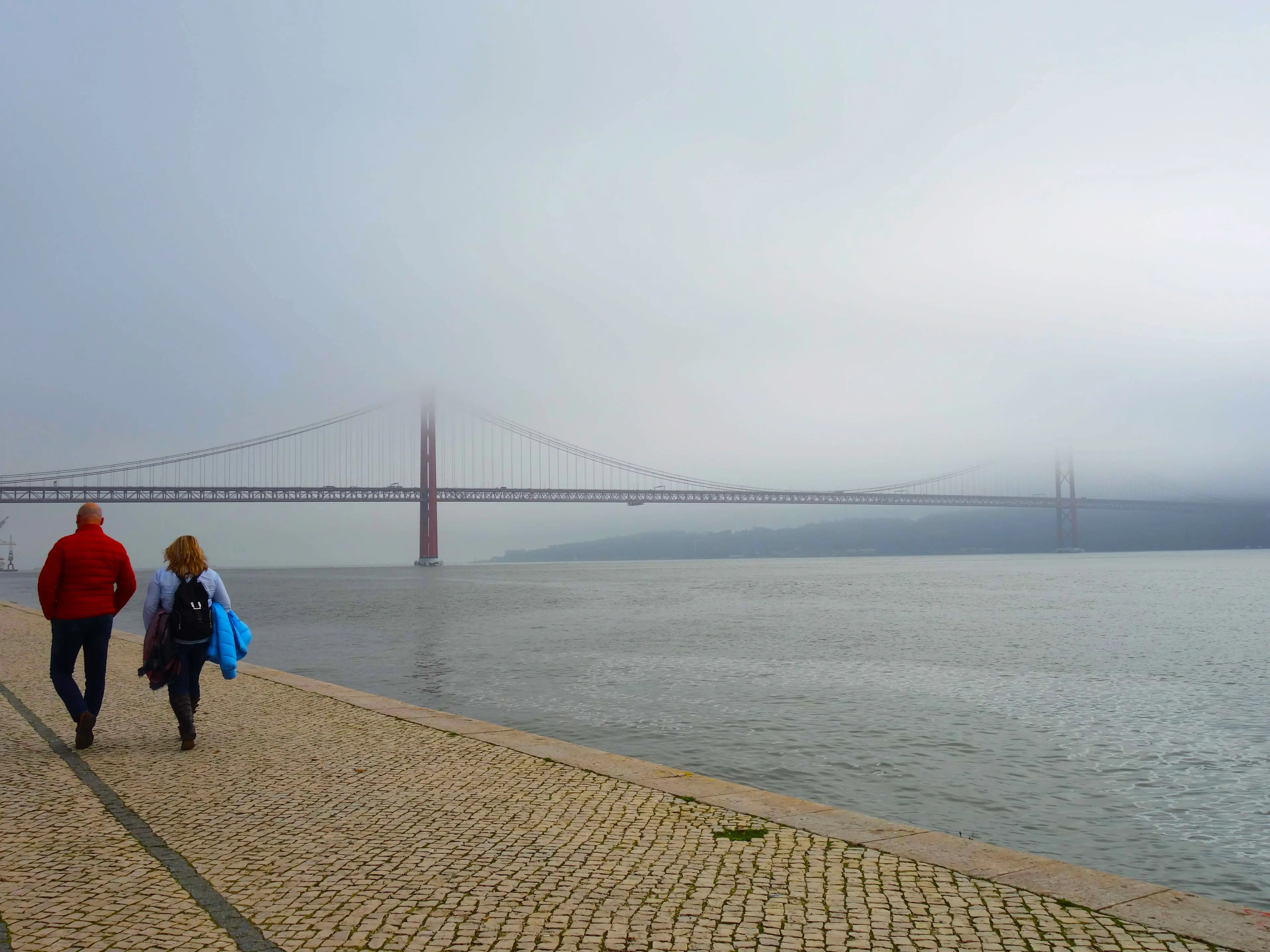 Walk along the Tagus River