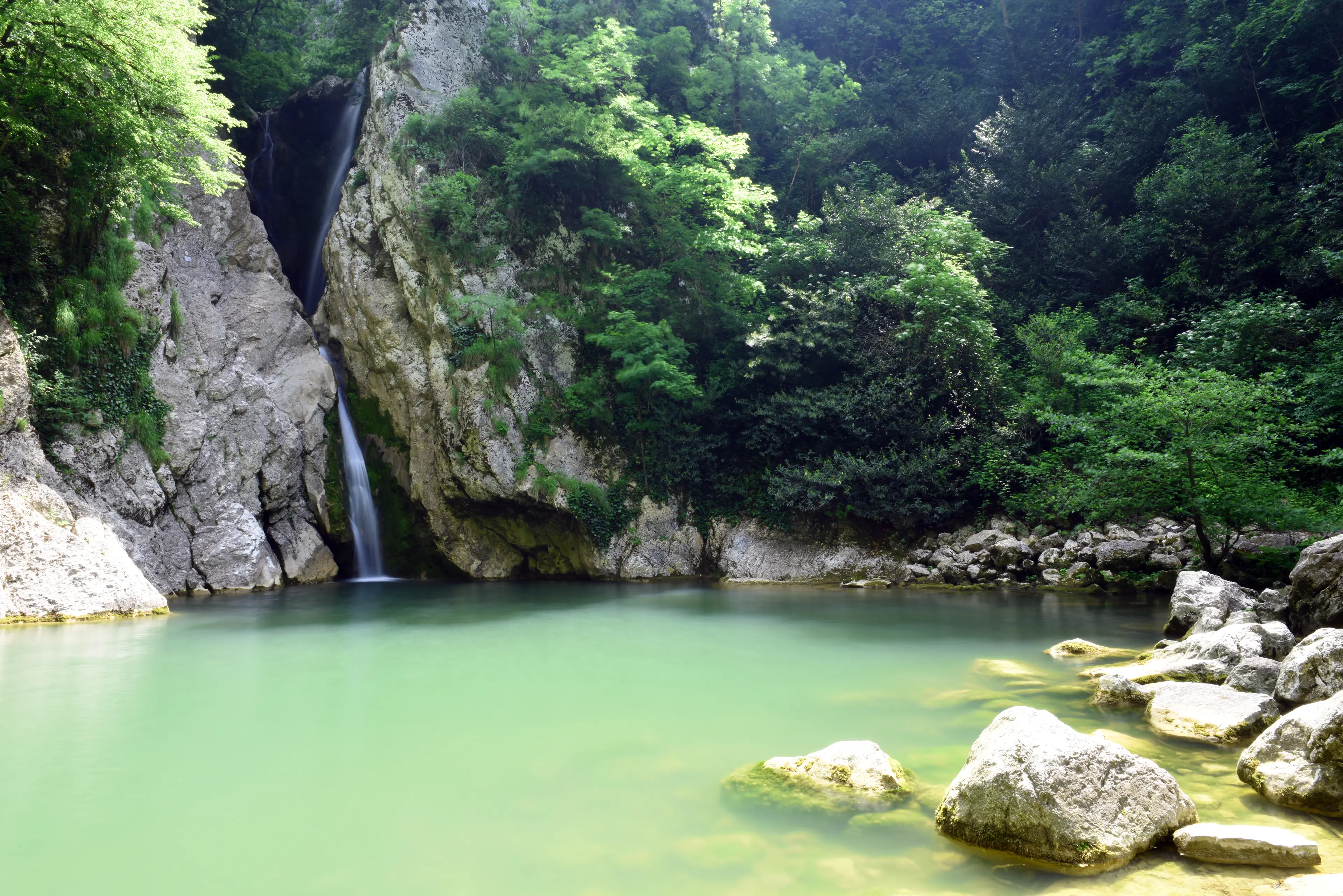 Agura Waterfalls