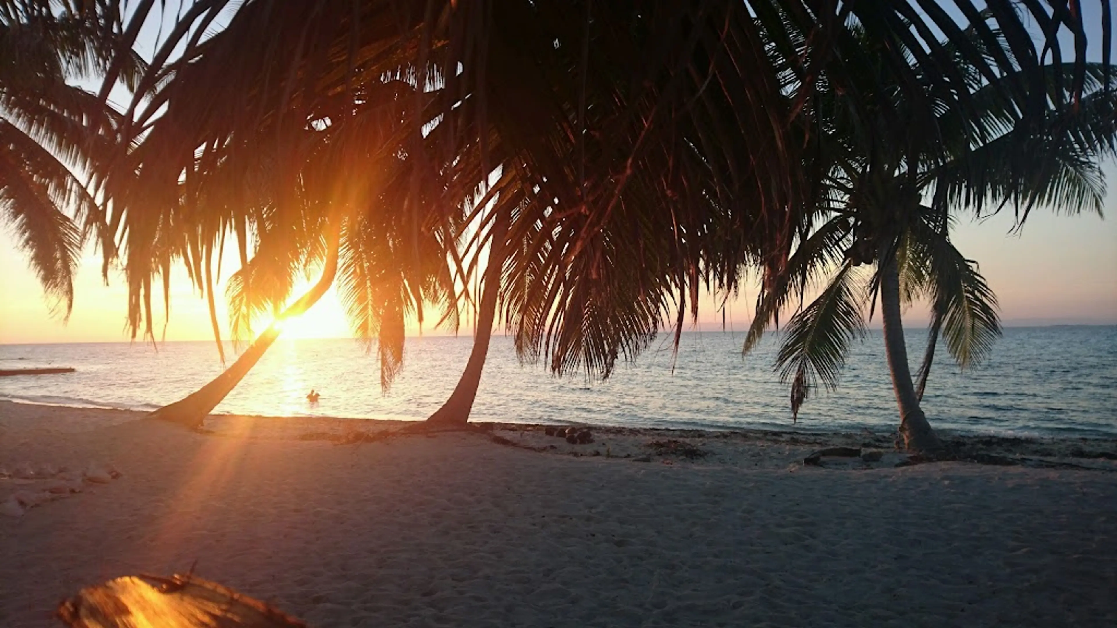Laughing Bird Caye National Park
