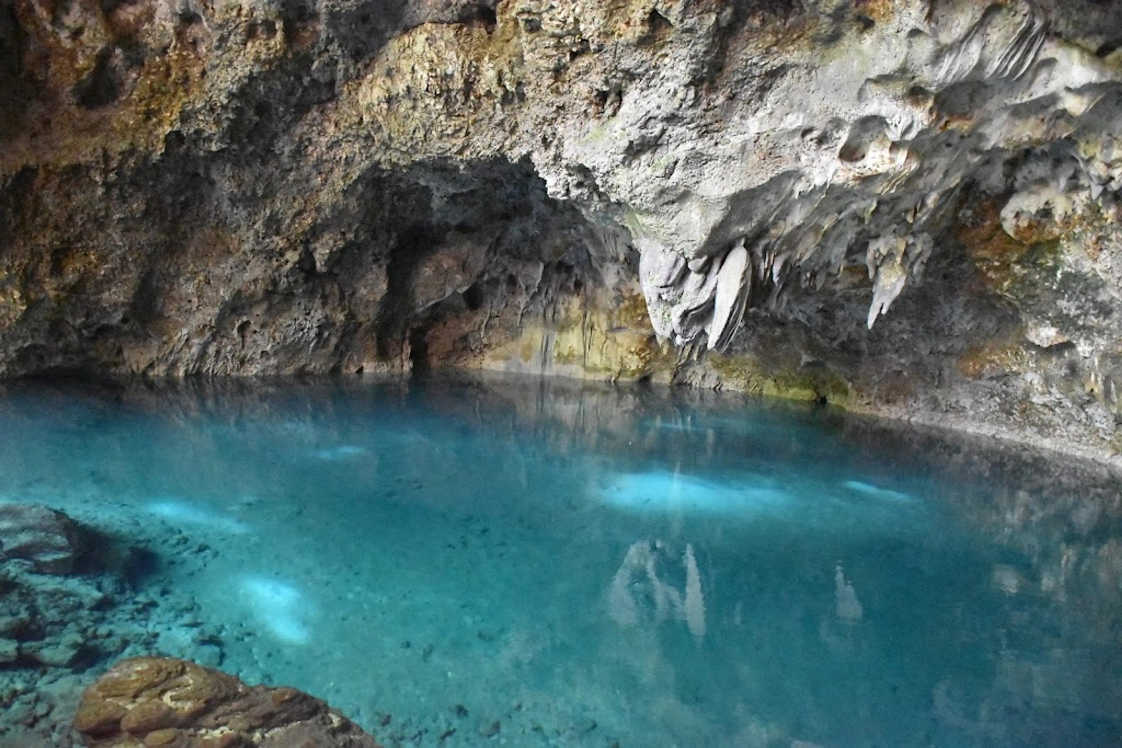 Los Tres Ojos National Park