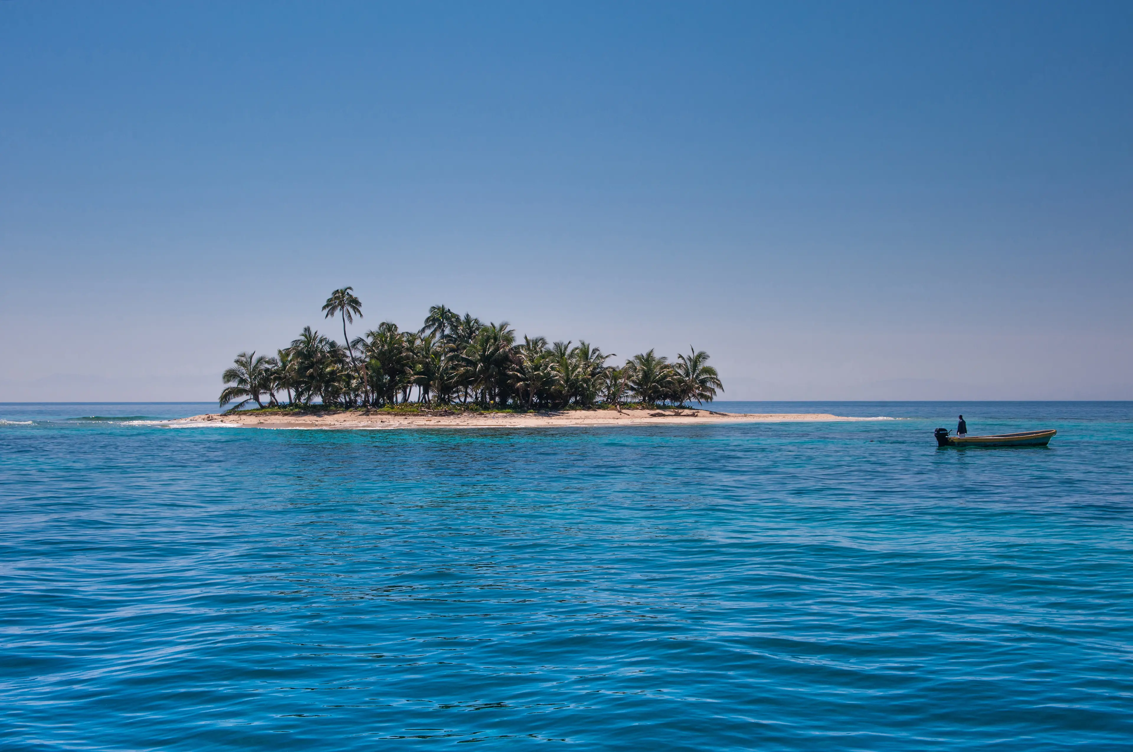 Boat tour to Cayos Cochinos