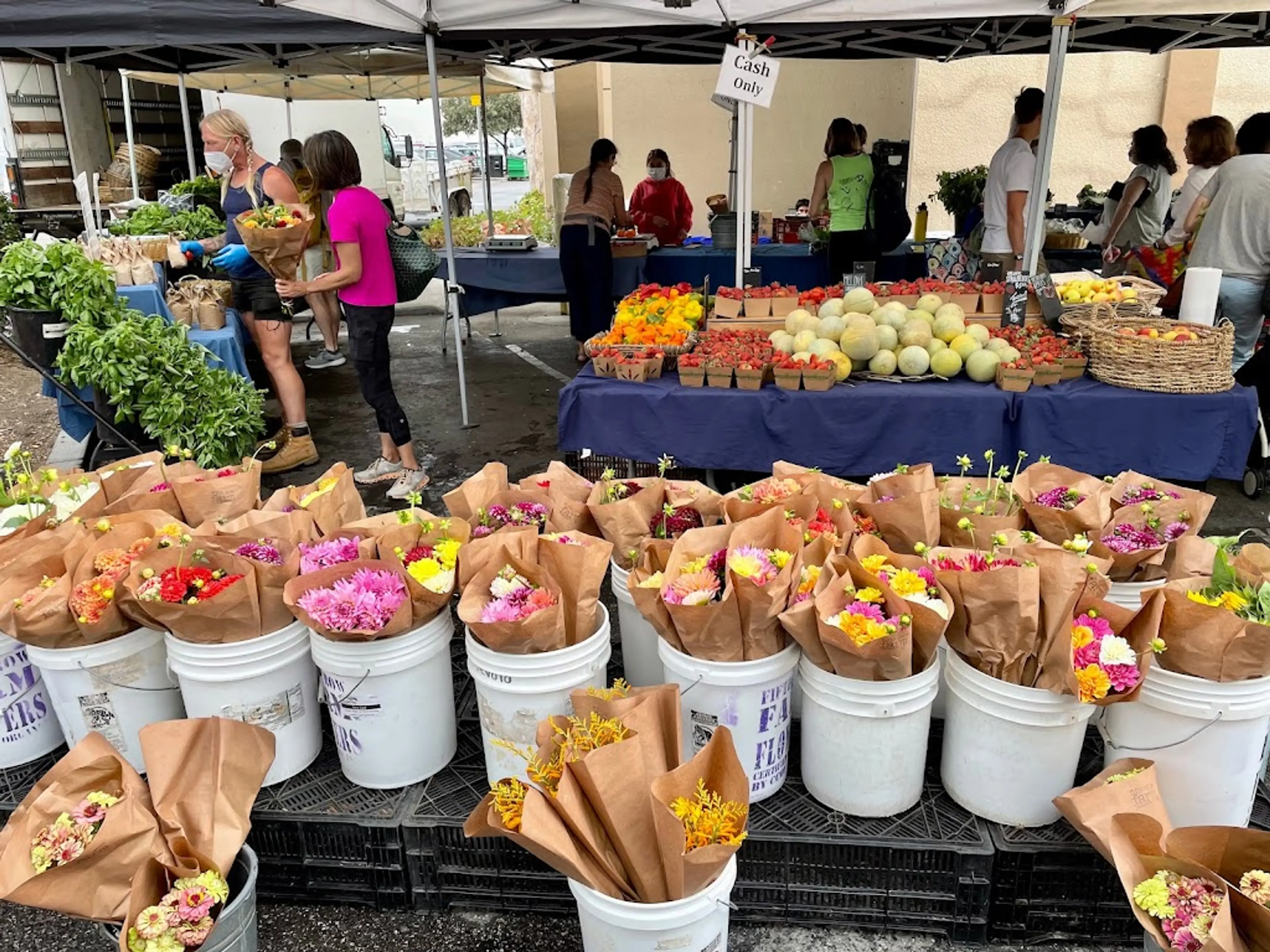 Farmers' Market