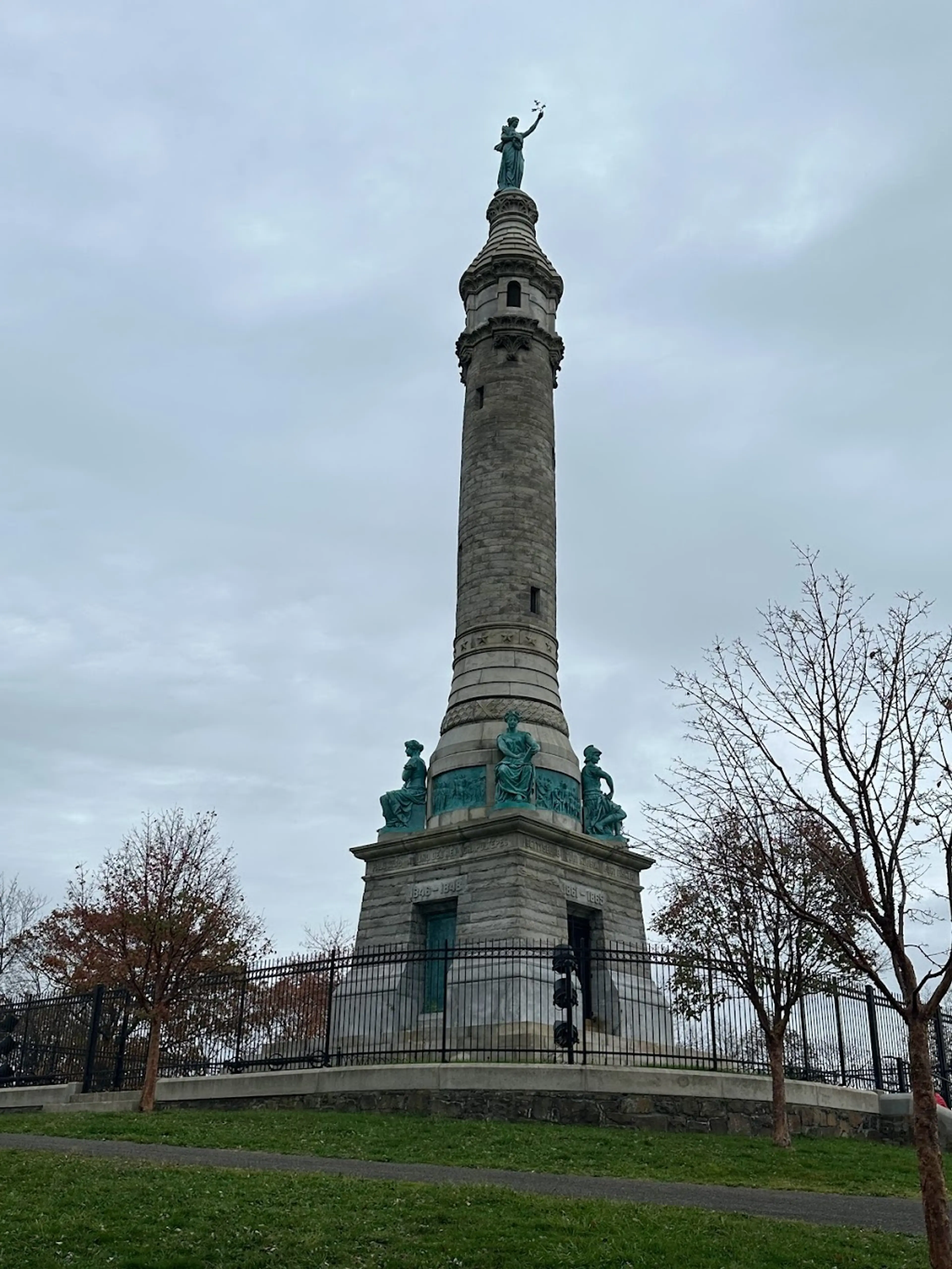 Monument at East Rock Park