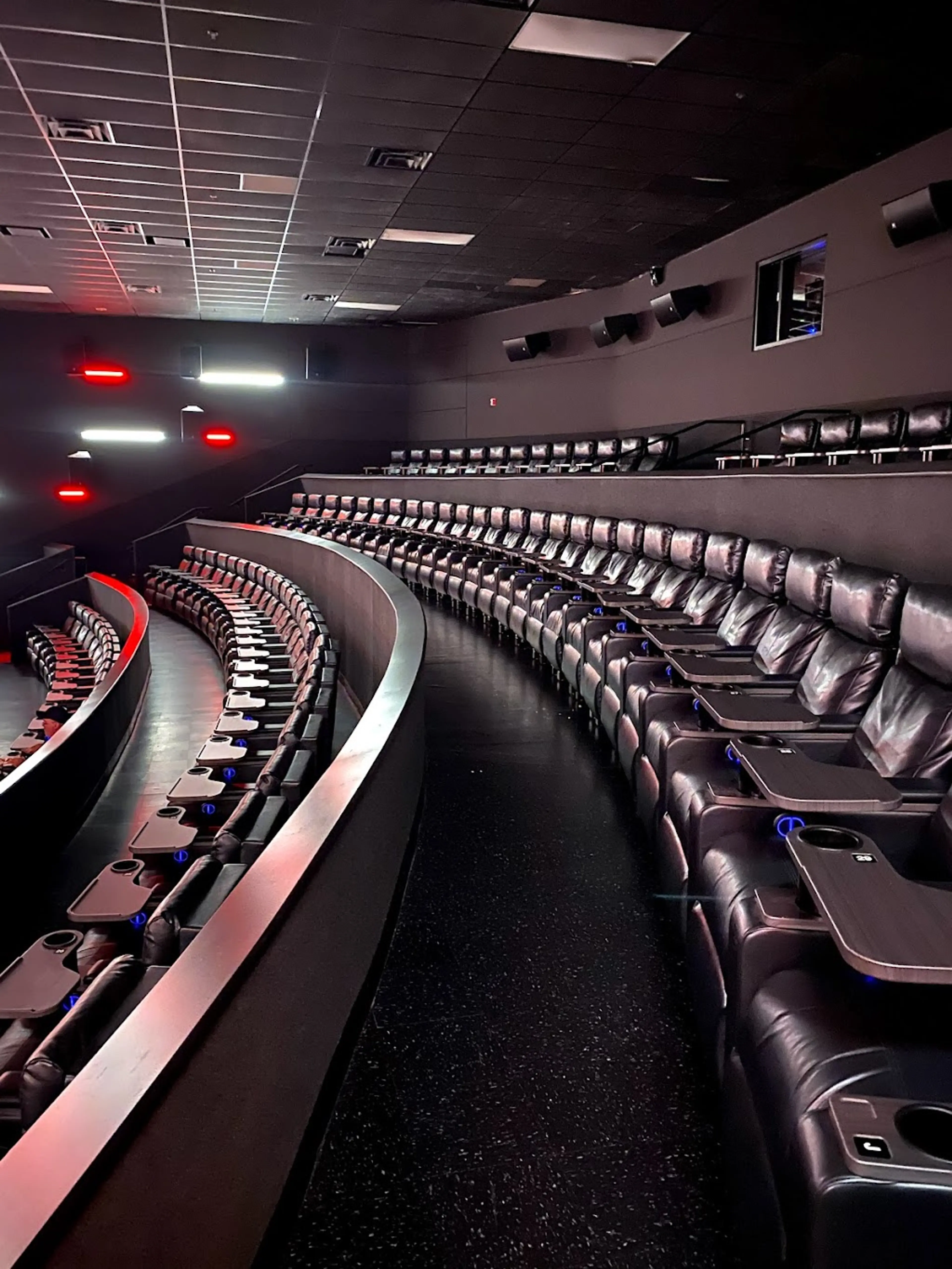 AMC Universal Cineplex 20