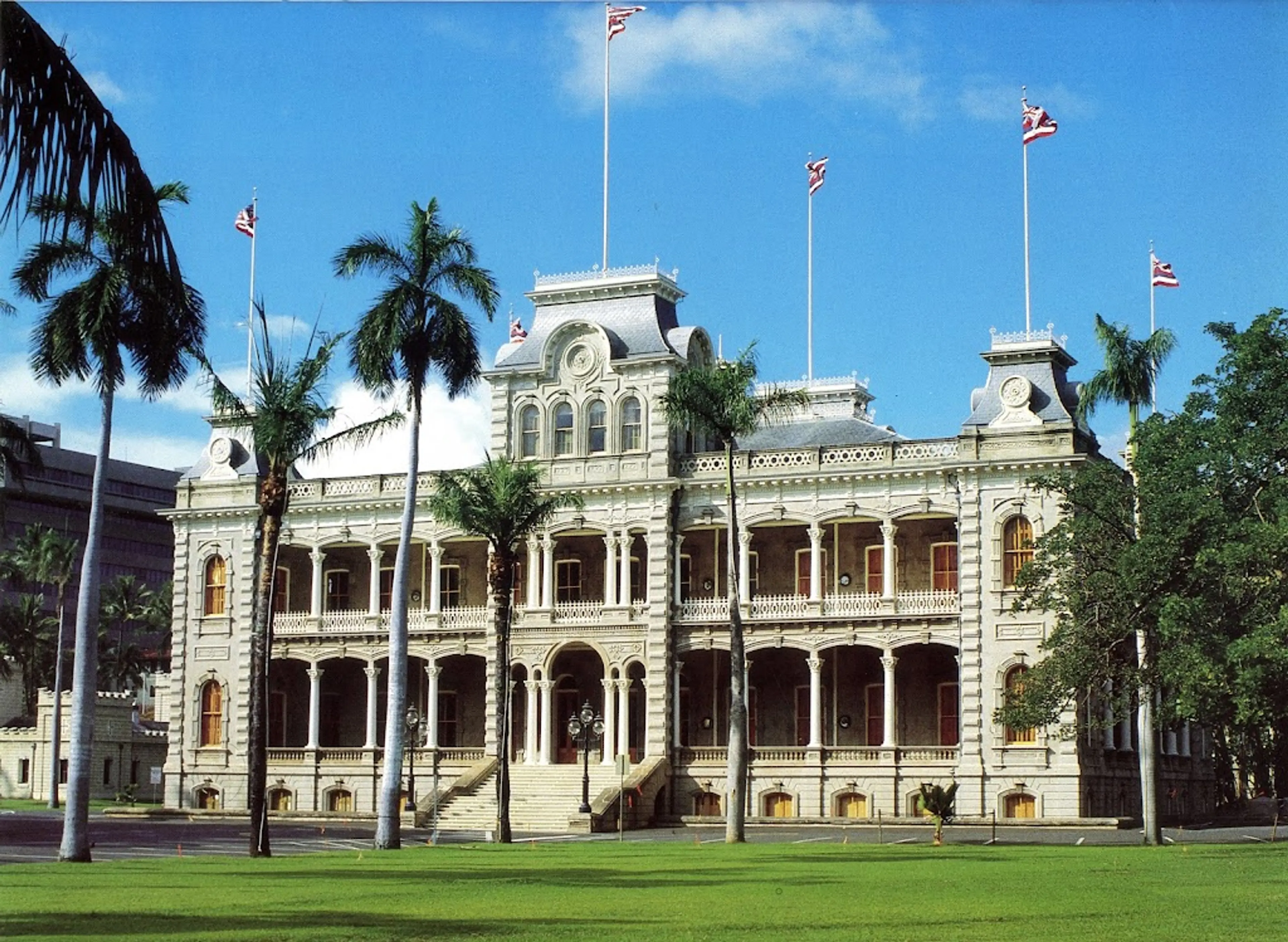 Iolani Palace