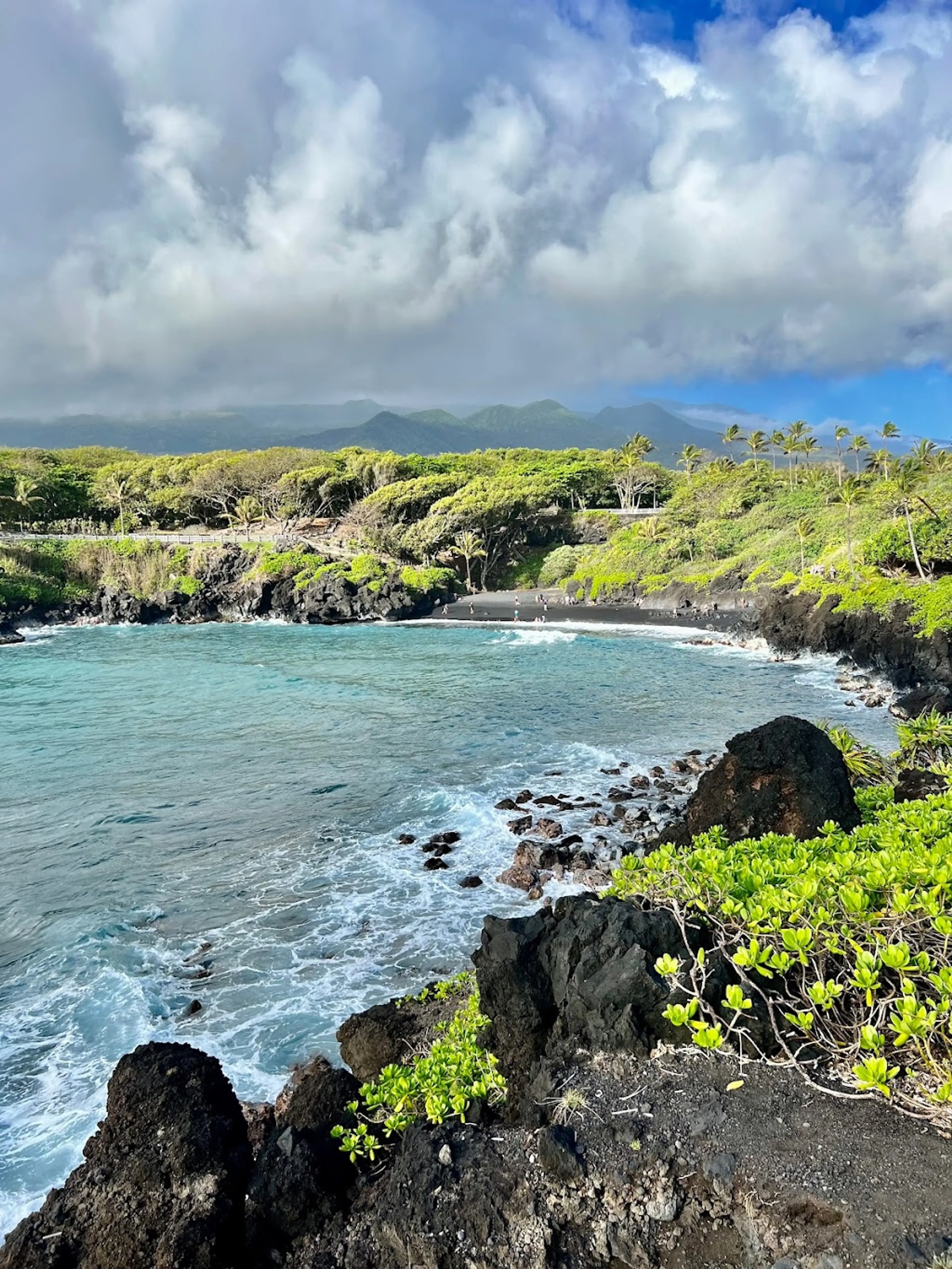Waianapanapa State Park