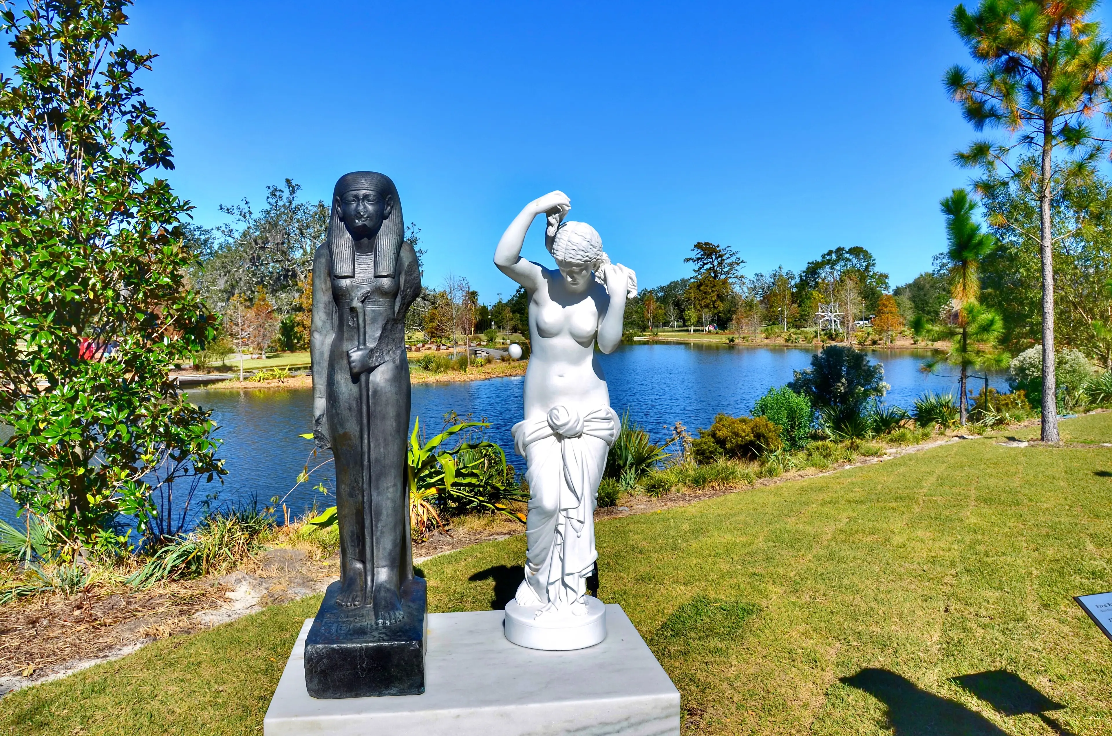 Sydney and Walda Besthoff Sculpture Garden