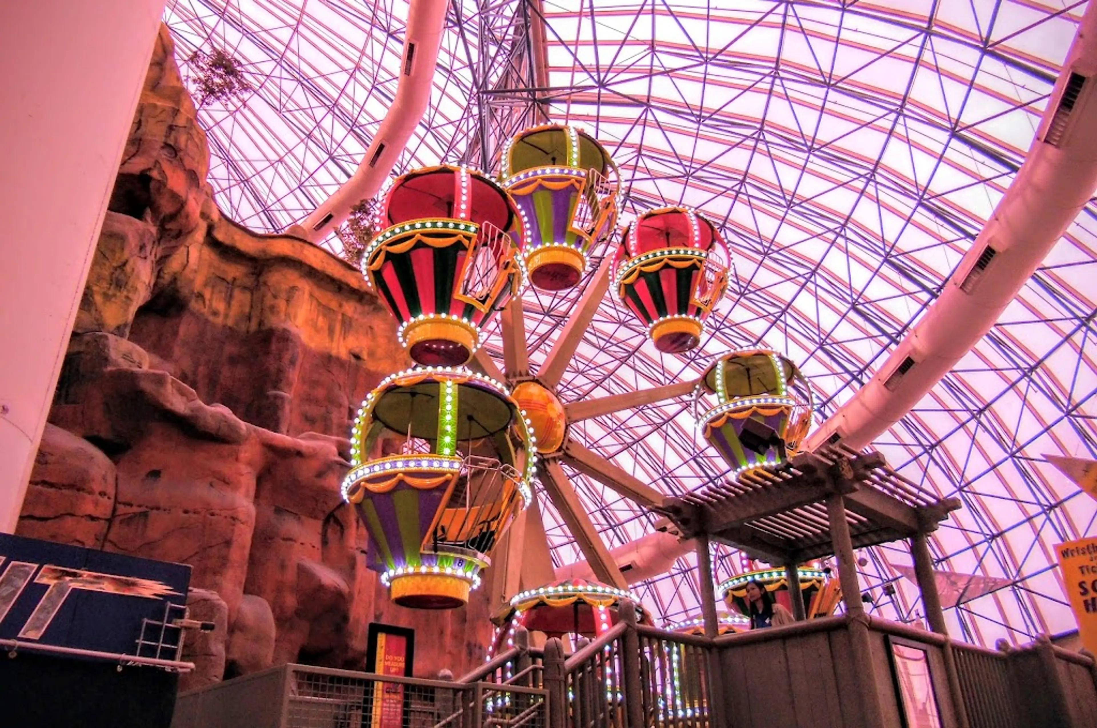 Adventuredome Theme Park