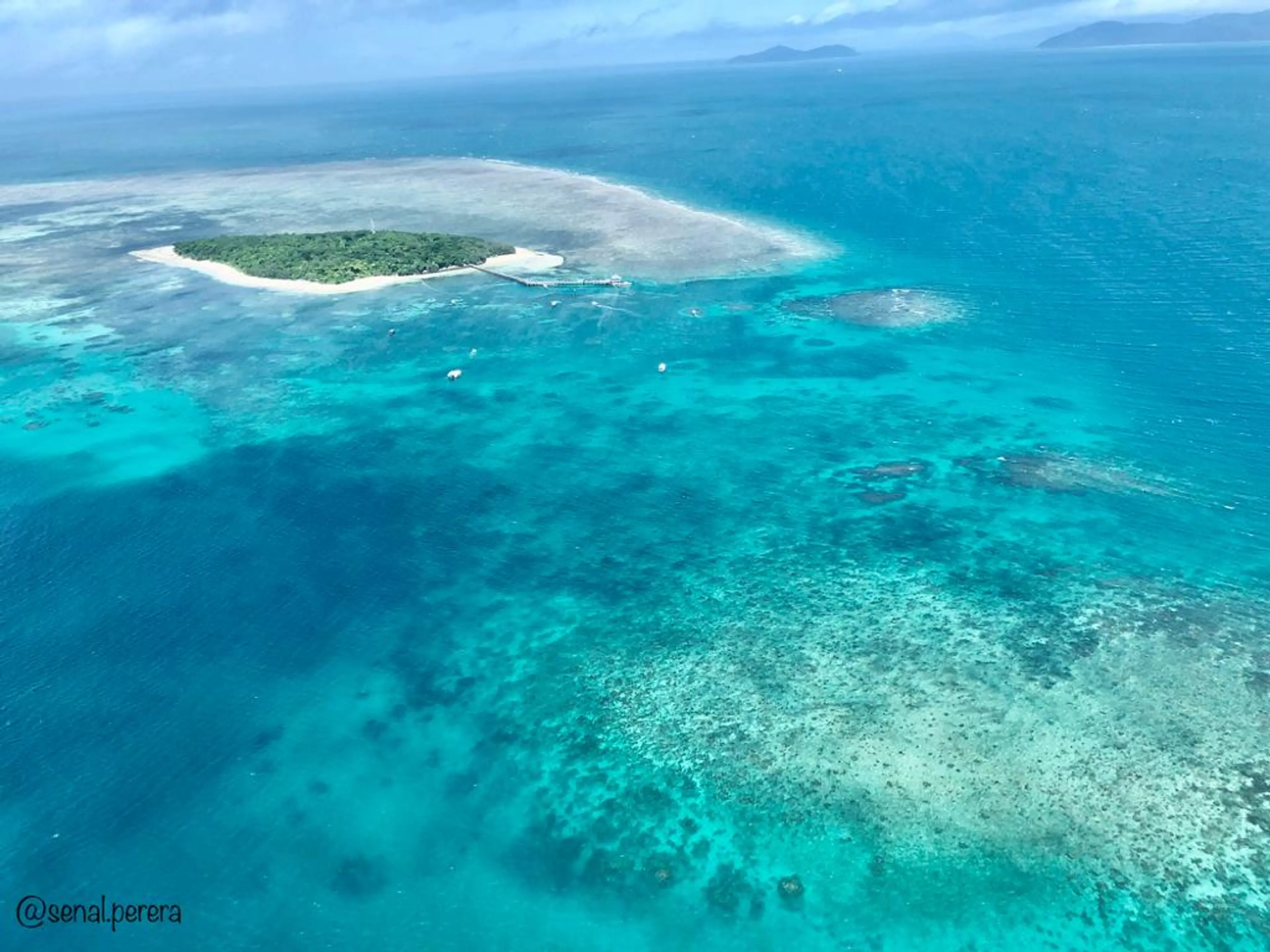 Helicopter ride over the Great Barrier Reef