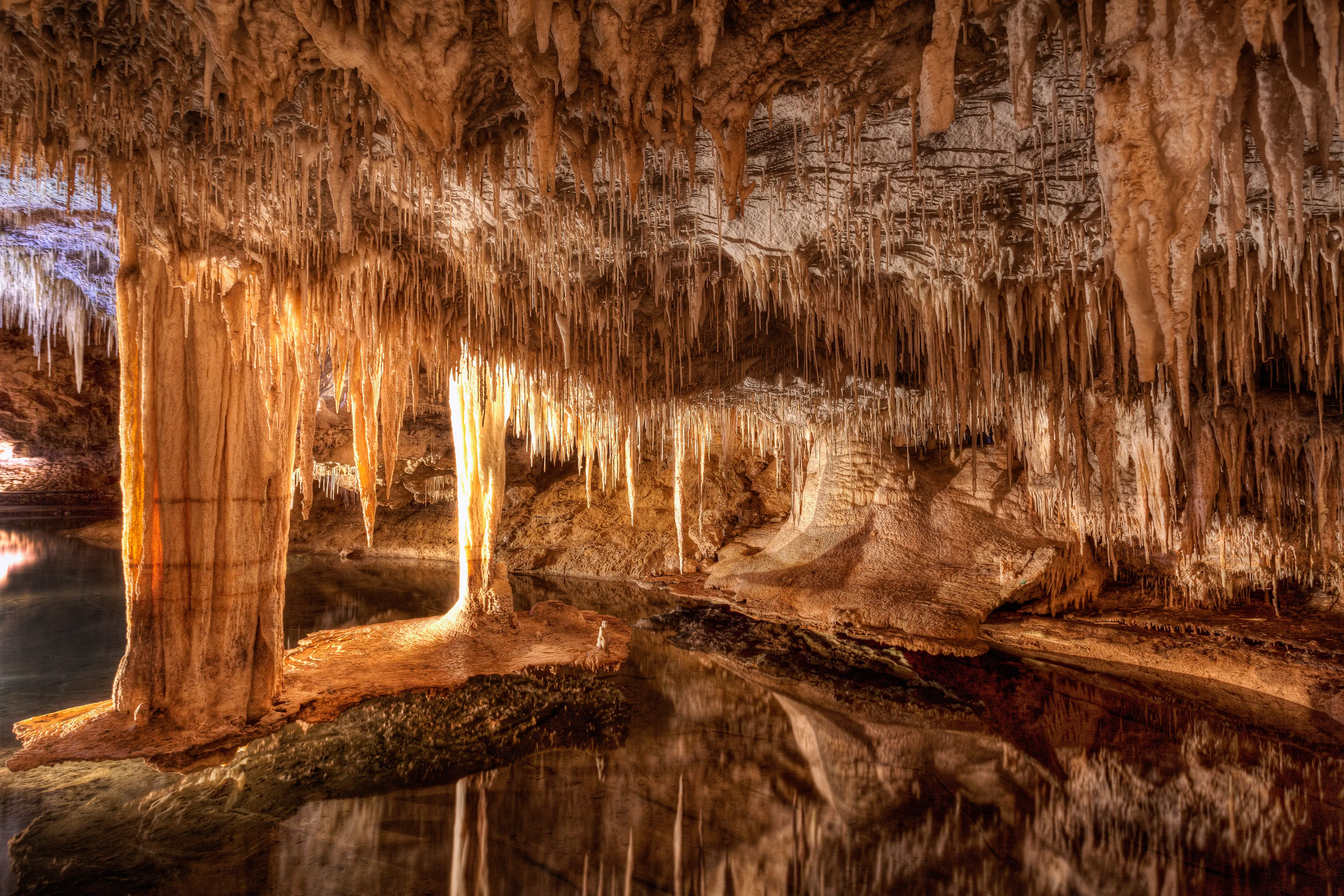 Lake Cave