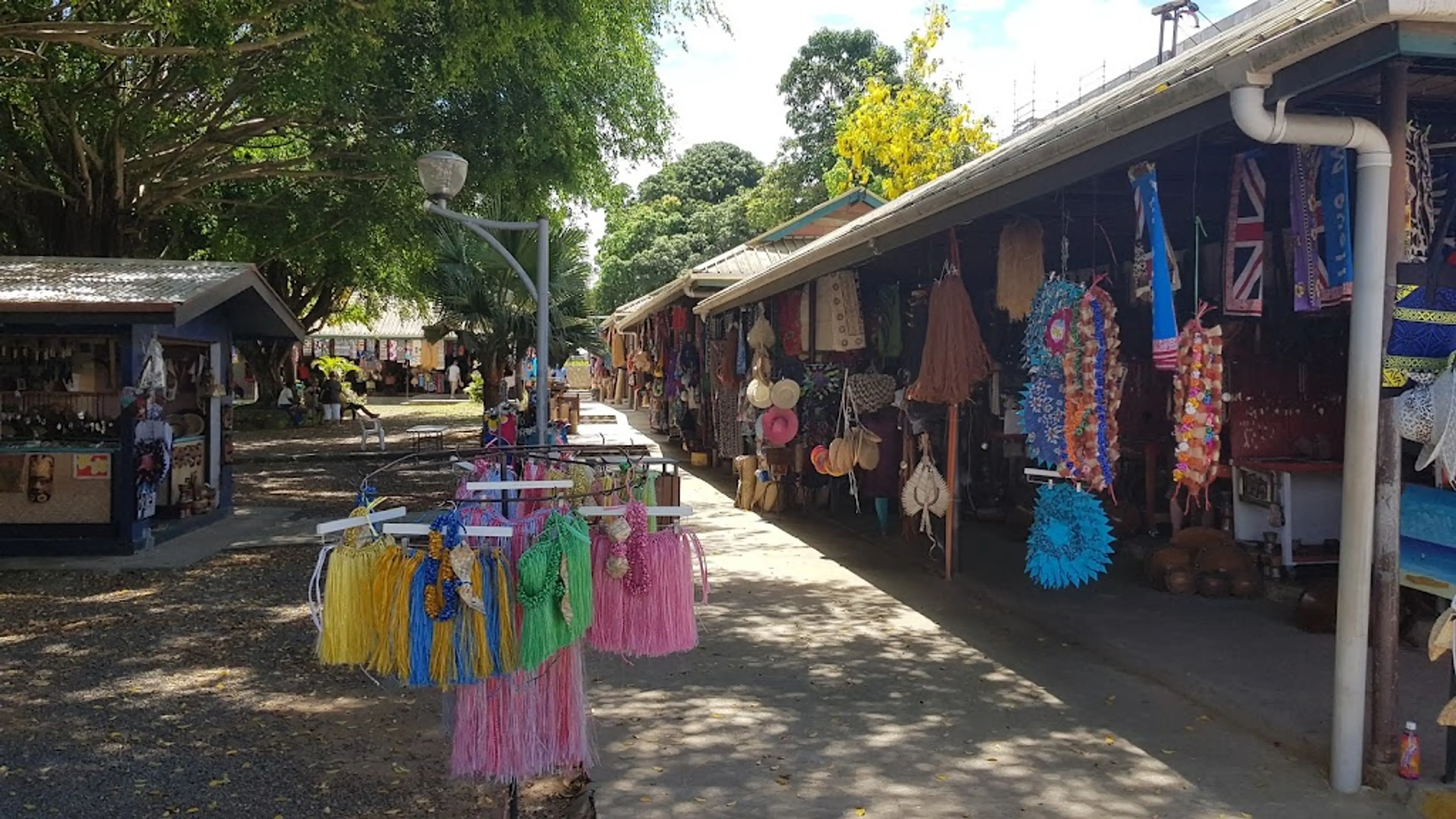Nadi Handicraft Market