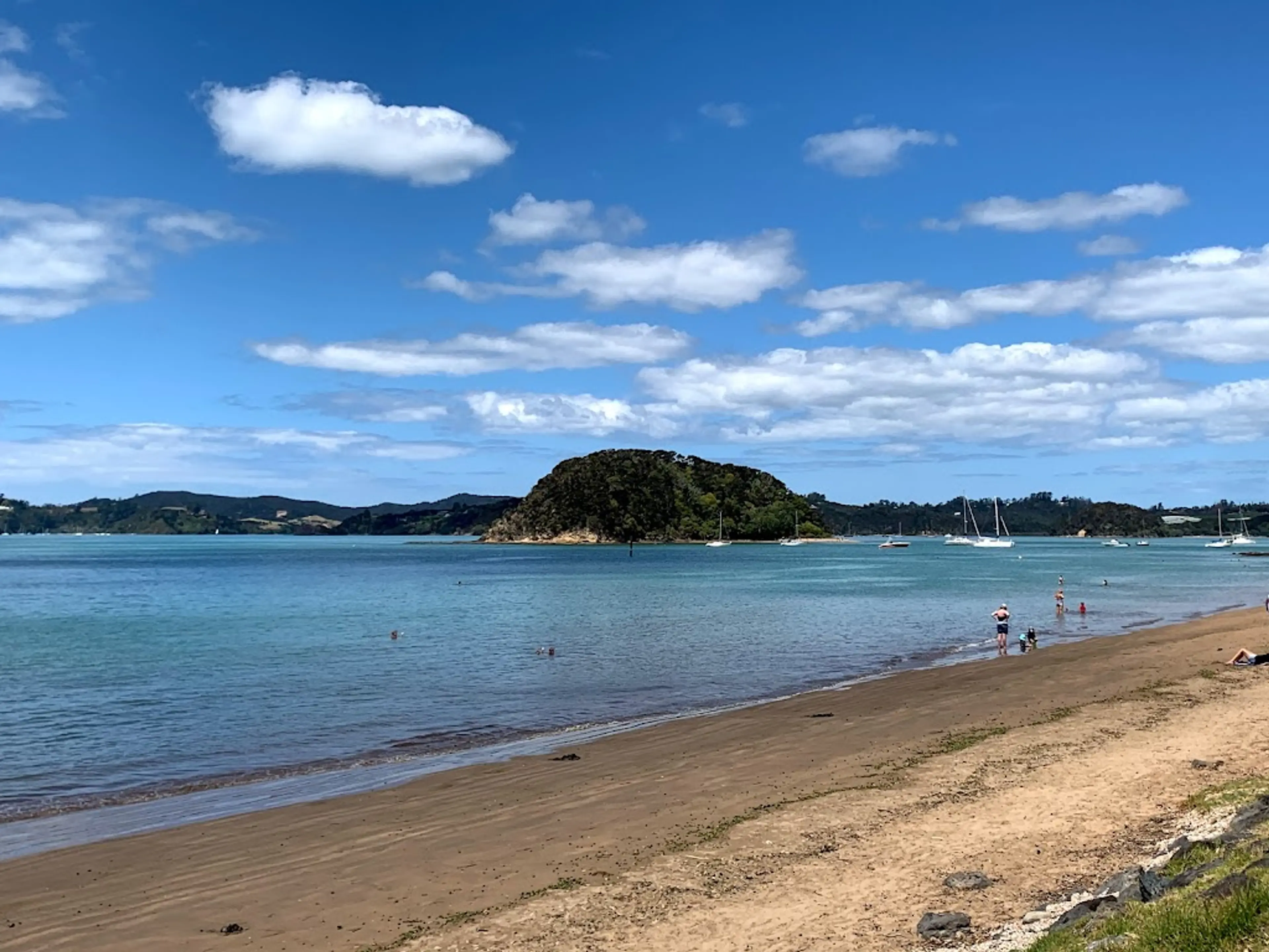 Paihia Beach