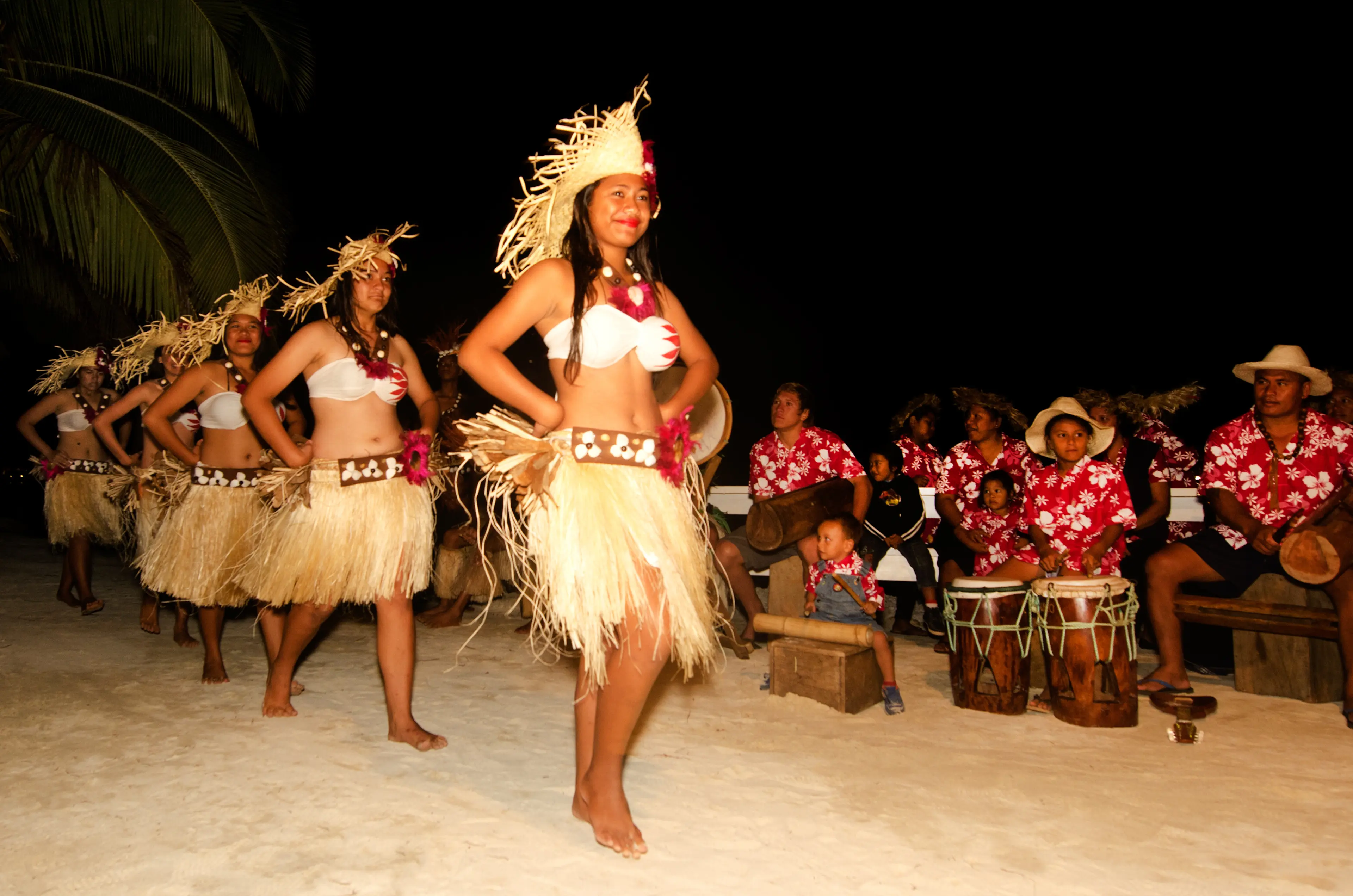 Traditional Polynesian dance show