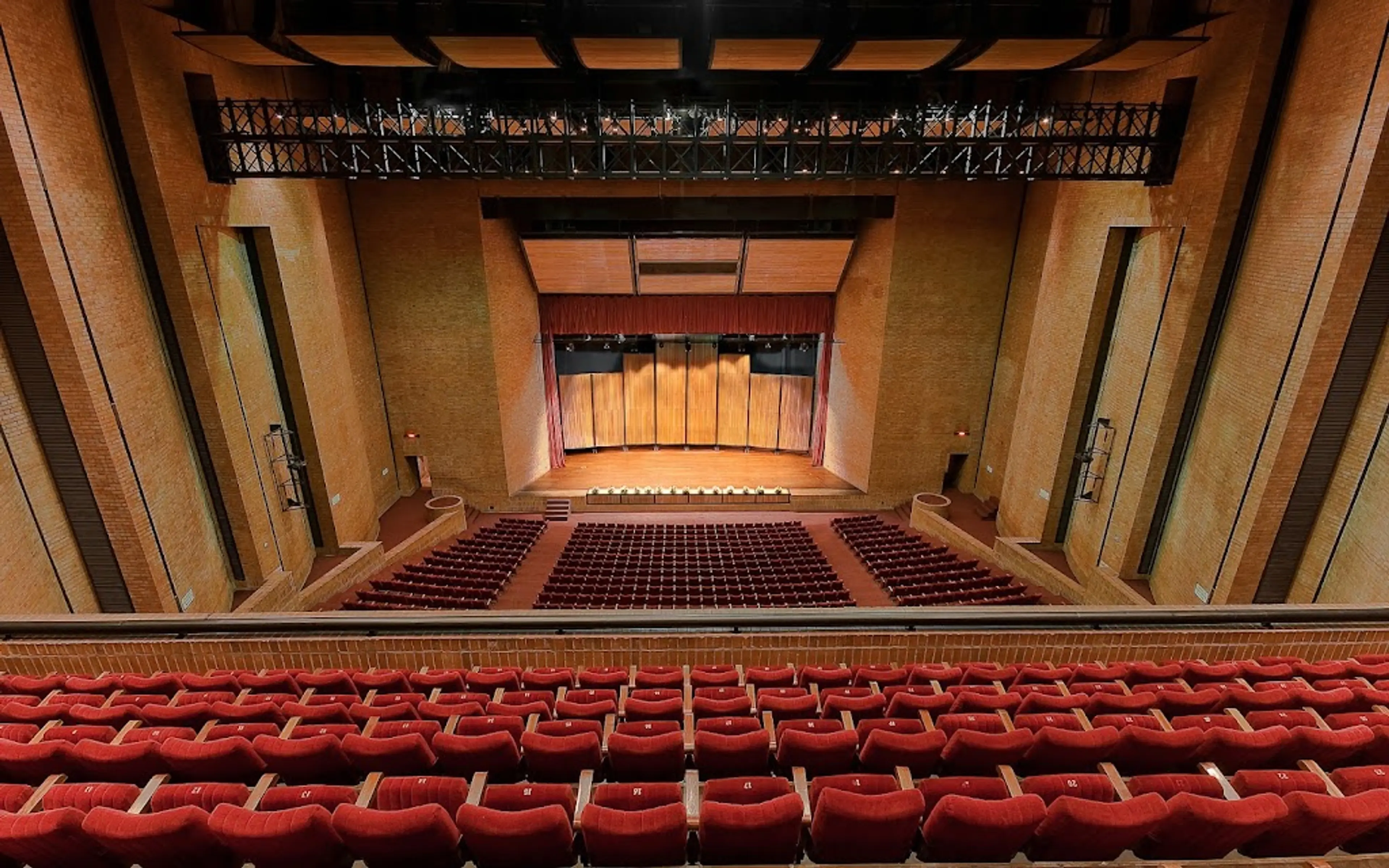 Metropolitan Theater