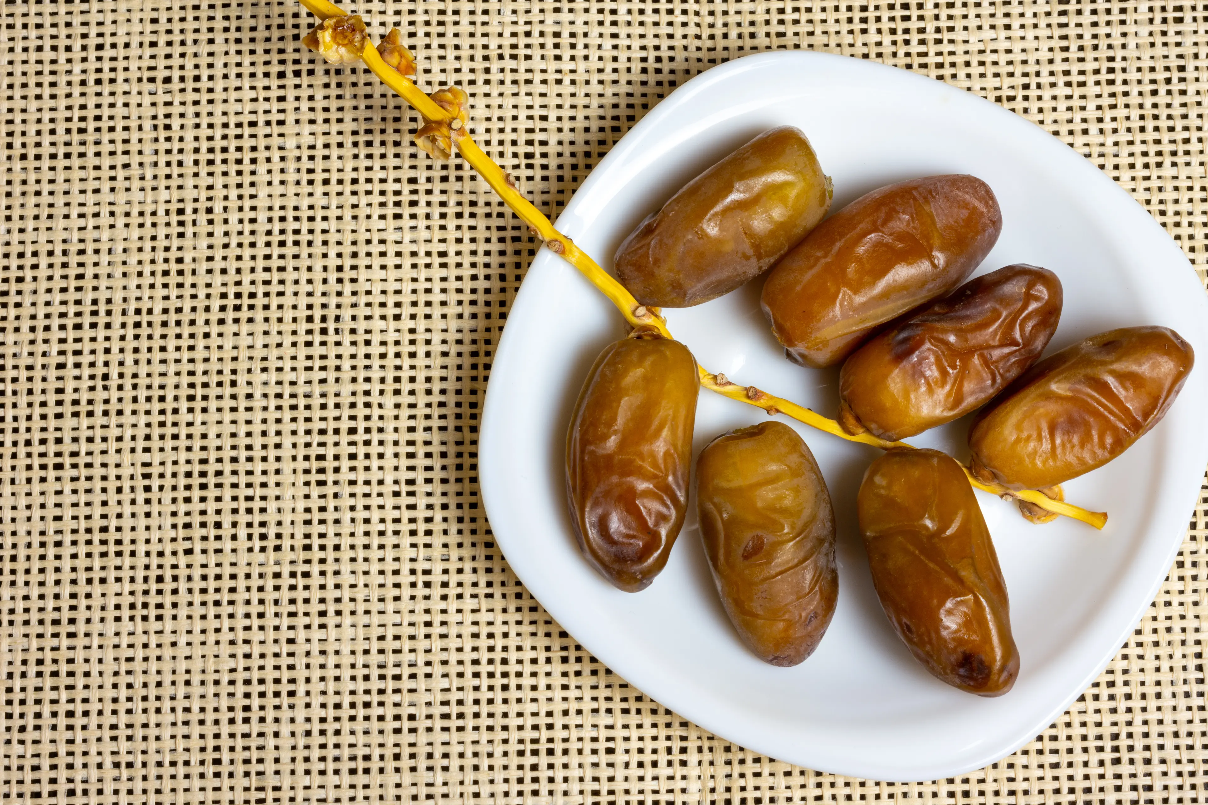 Deglet Nour Dates