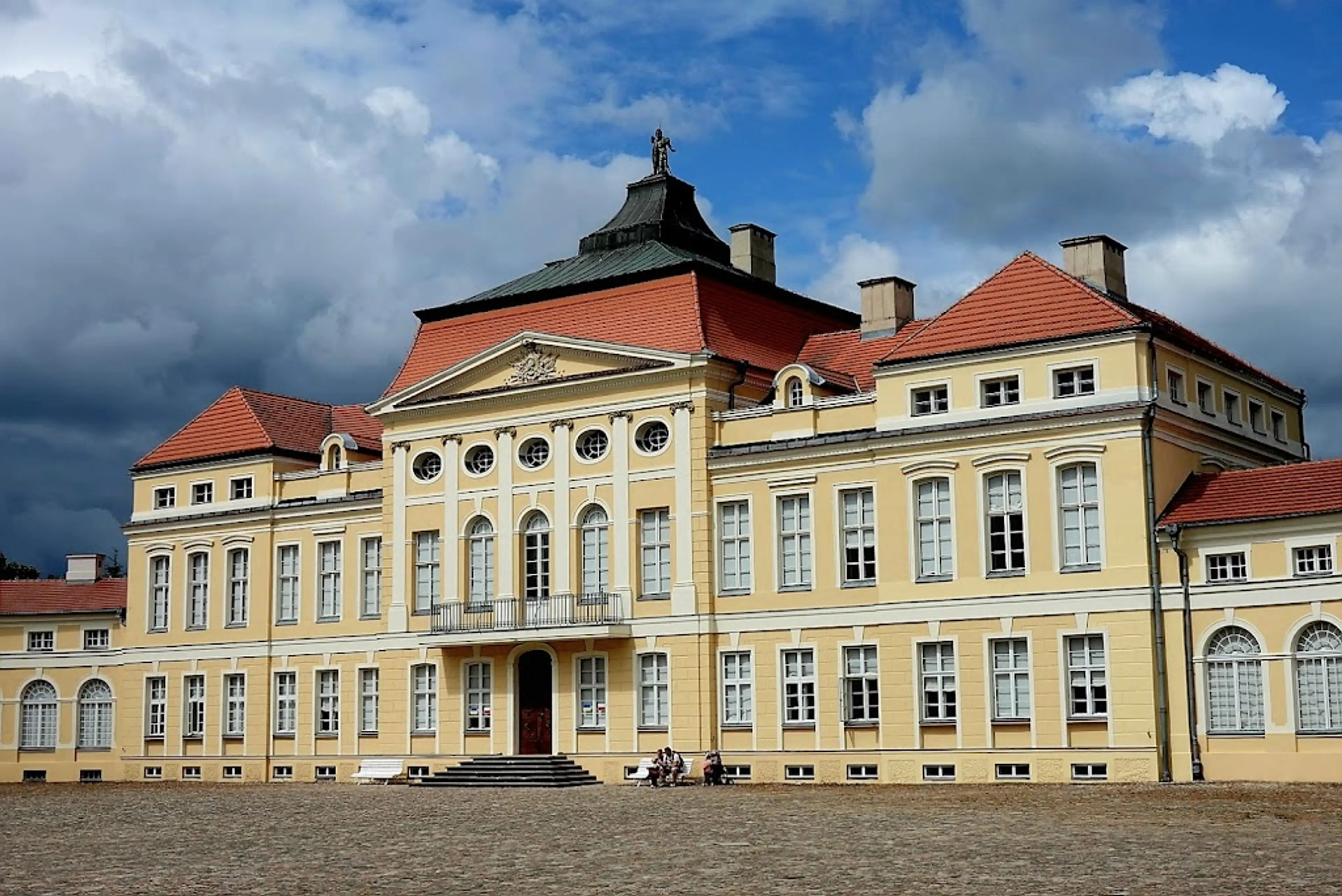 Rogalin Palace