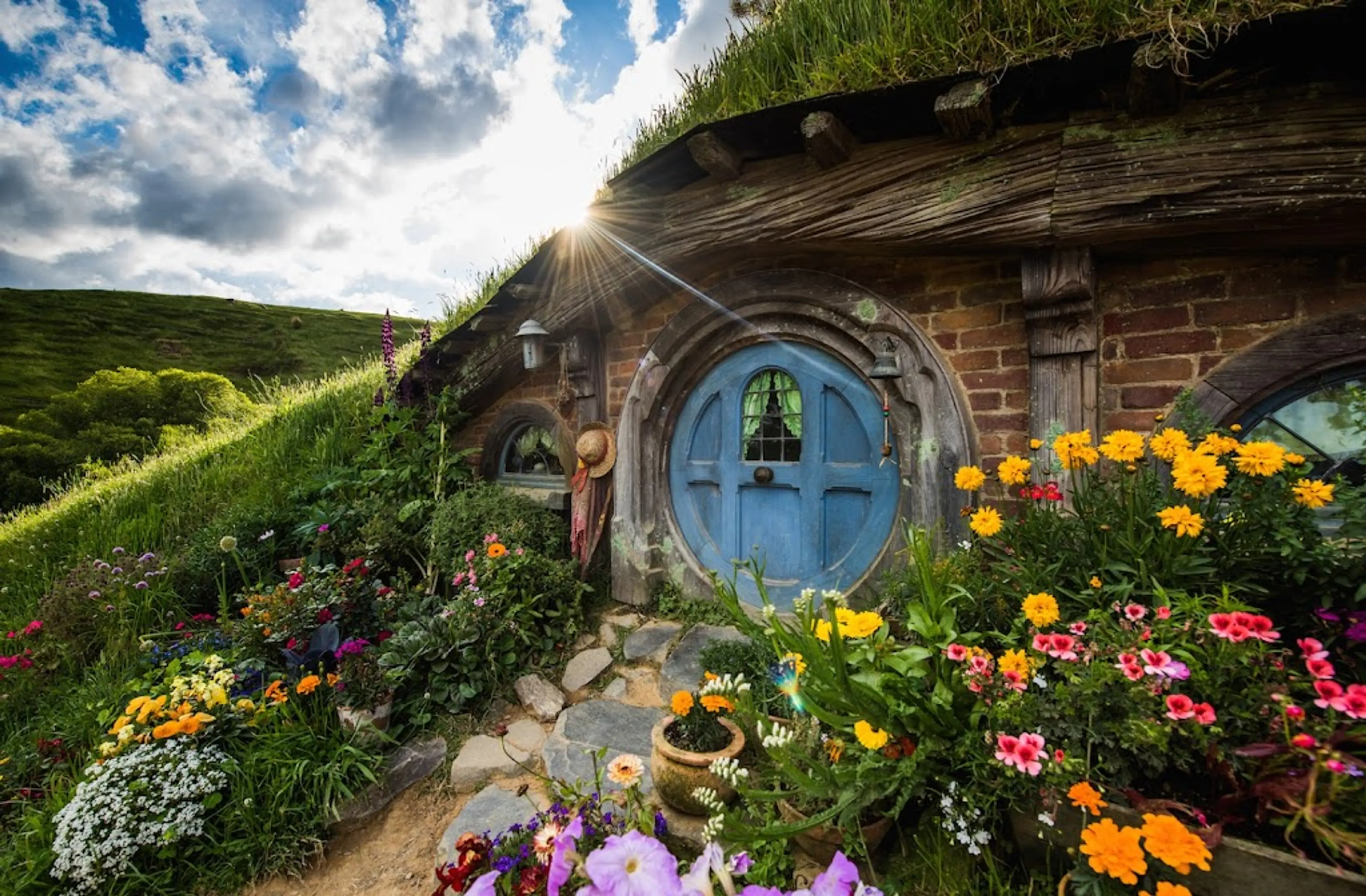 Hobbiton Movie Set