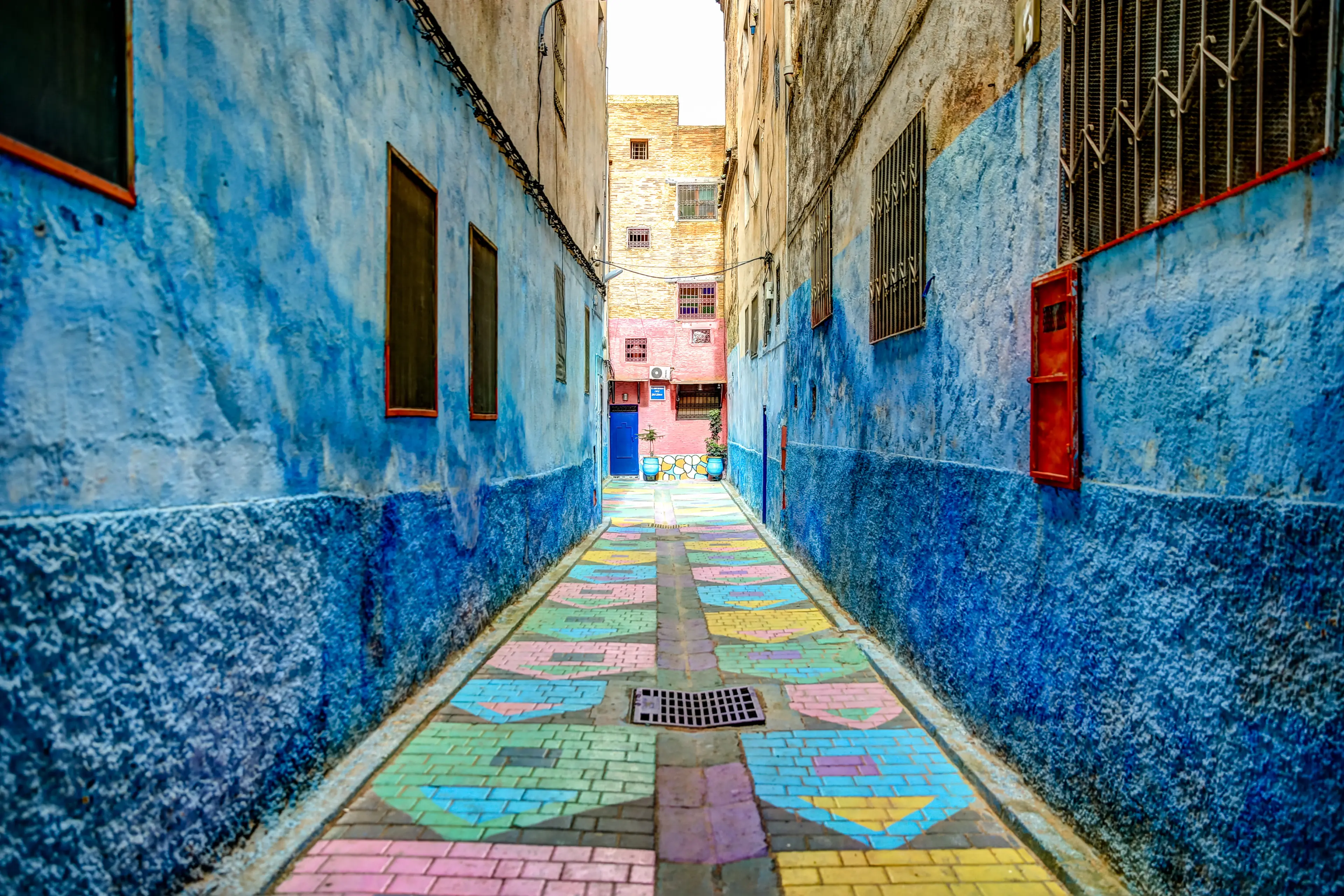 Colorful alleys of Fez Colorful alleys of Fez
