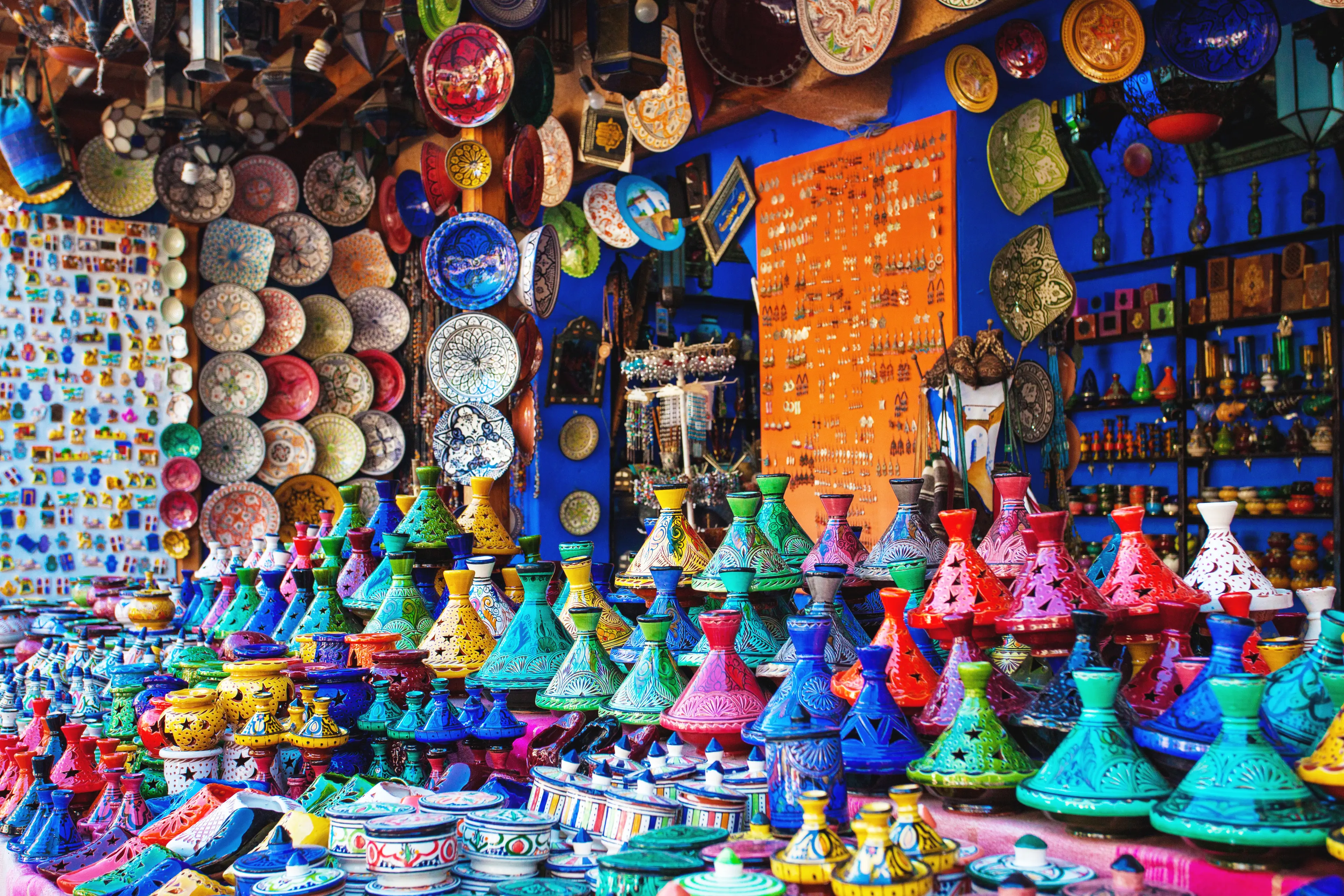 Colored Tajine, plates and pots out of clay on the market
